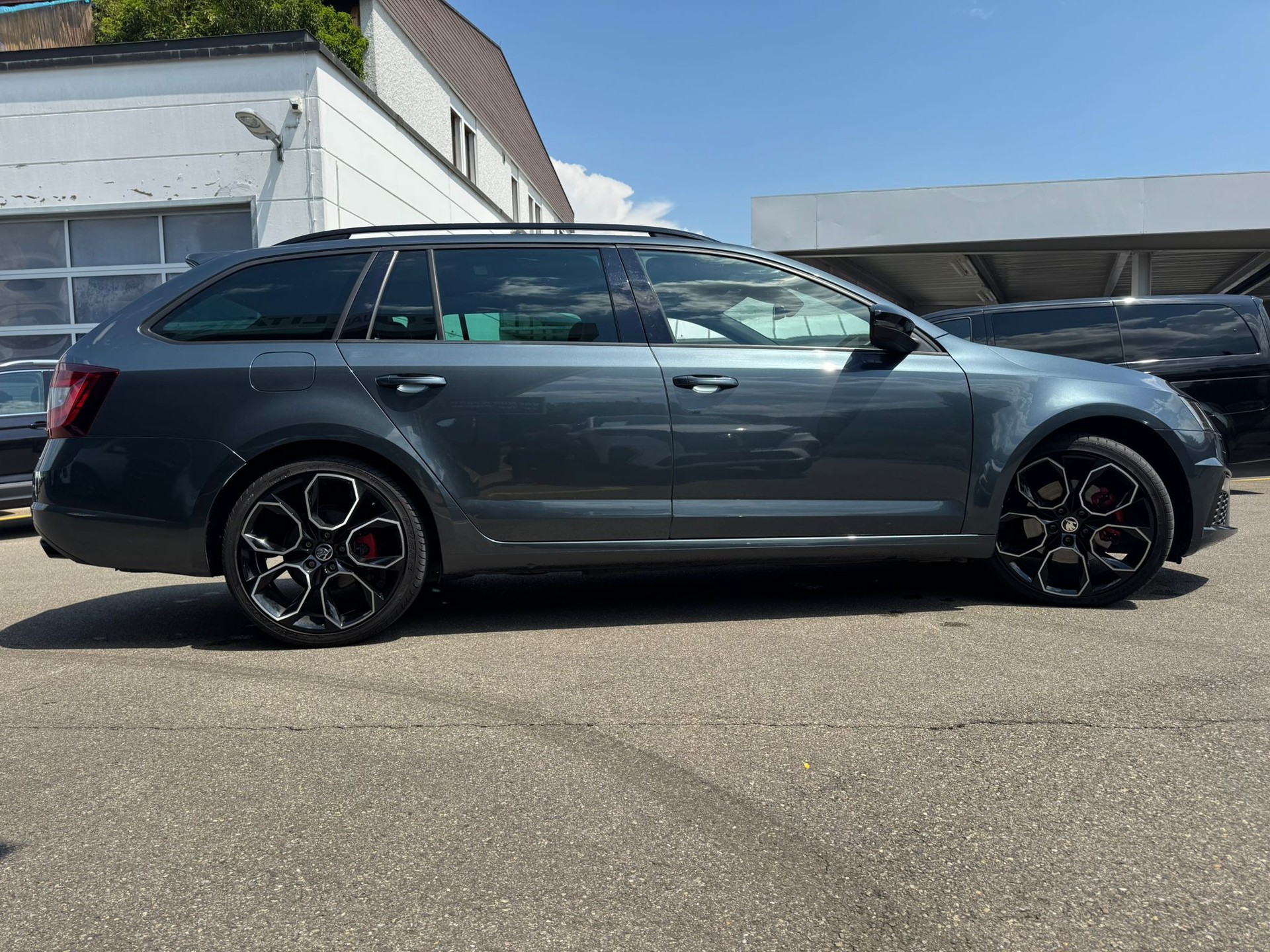 SKODA Octavia Combi 2.0 TDI RS 4x4 DSG-image-4