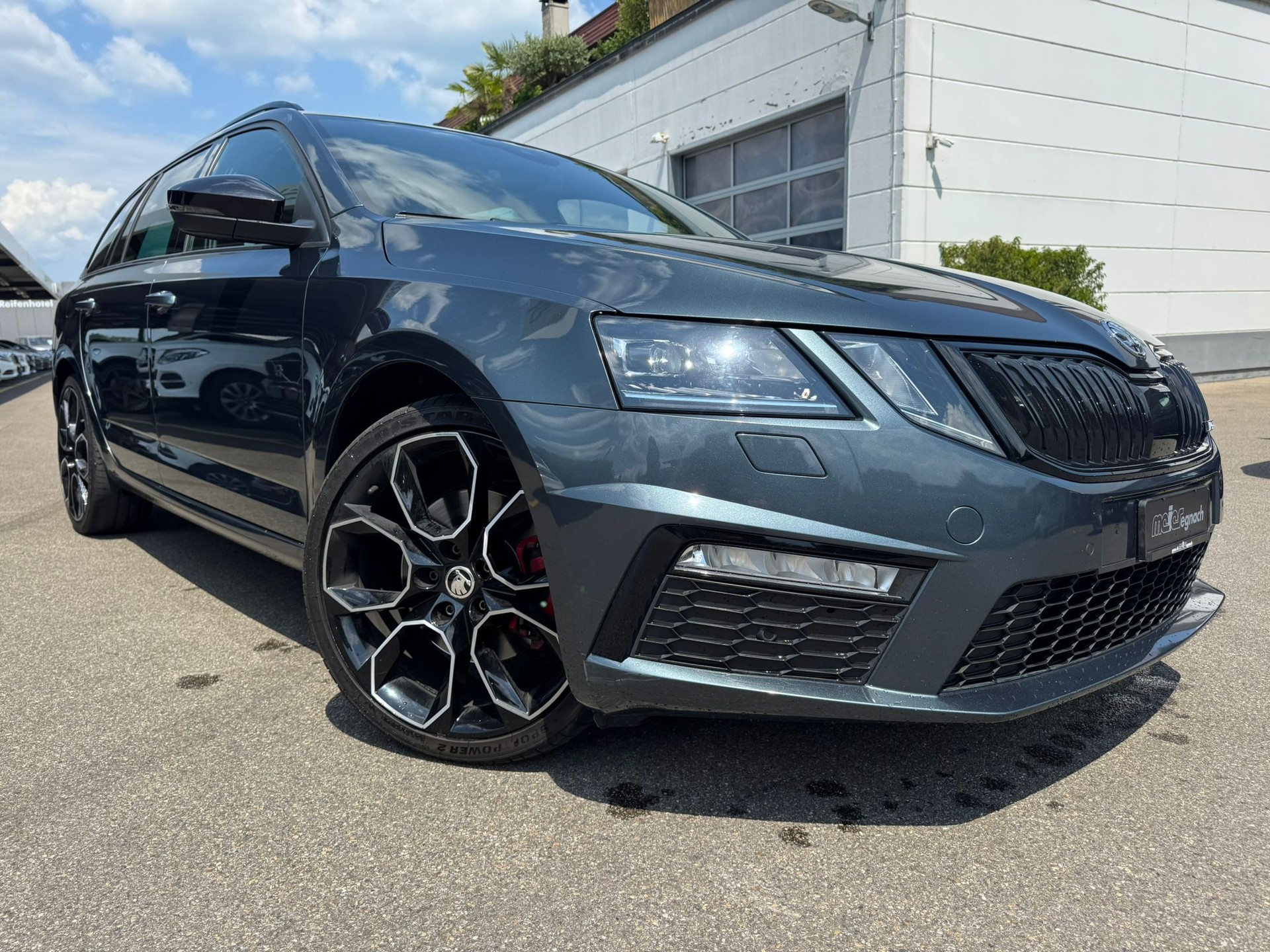 SKODA Octavia Combi 2.0 TDI RS 4x4 DSG-image-2