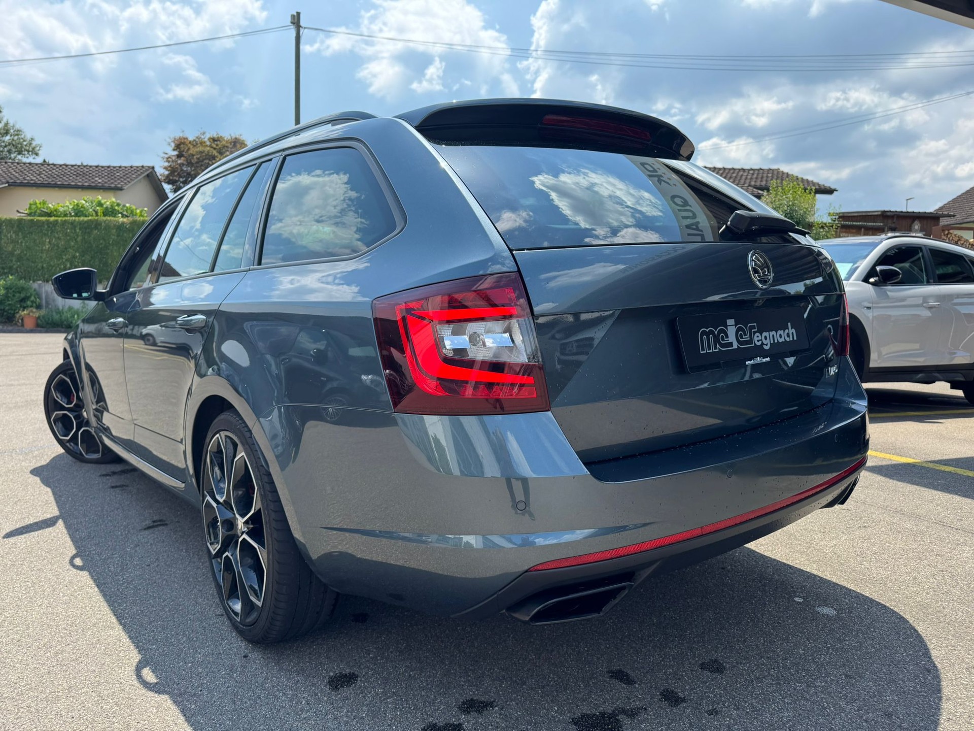SKODA Octavia Combi 2.0 TDI RS 4x4 DSG-image-5