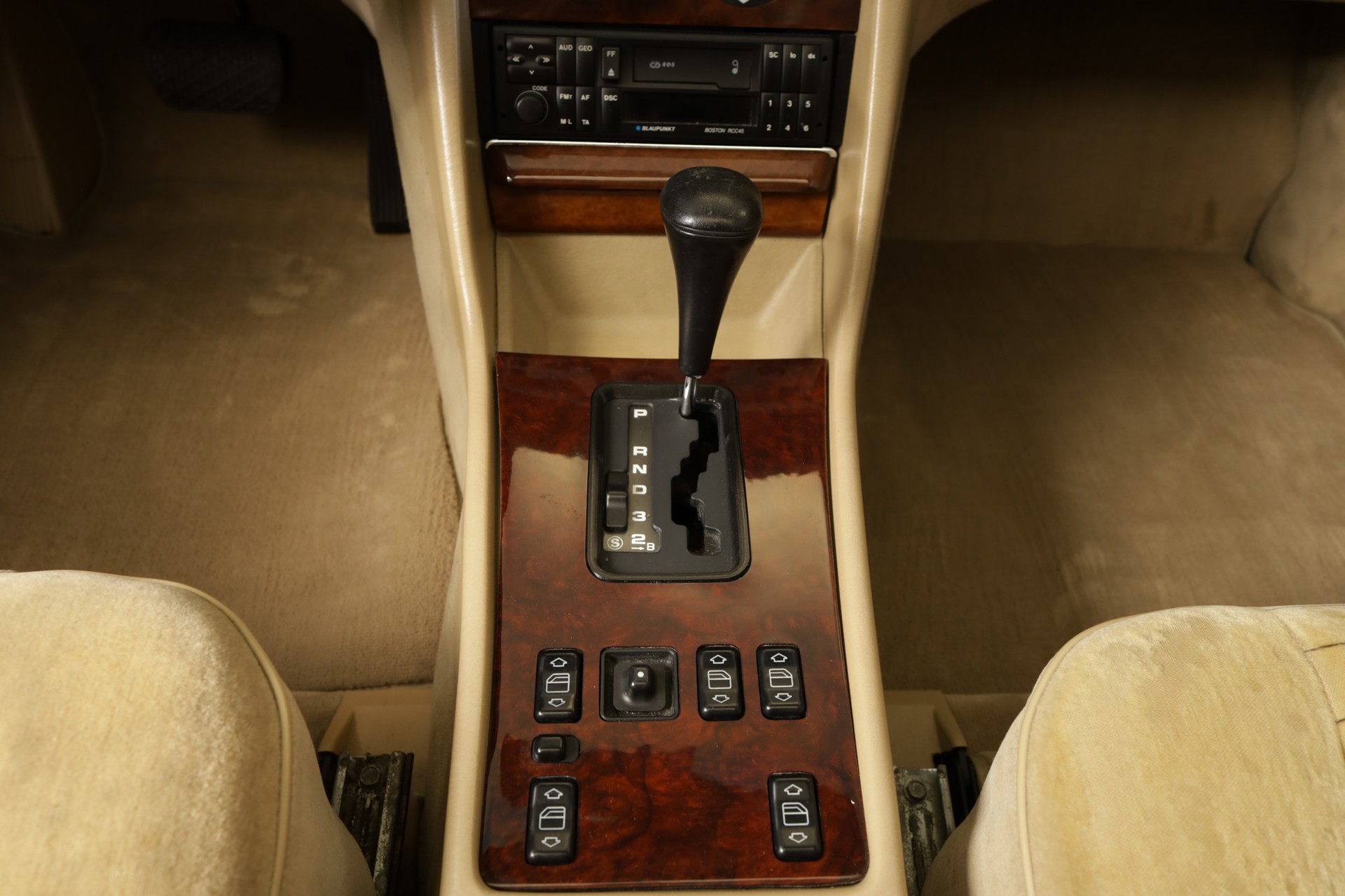 MERCEDES-BENZ 420 SEC Automatic * VETERAN-image-13
