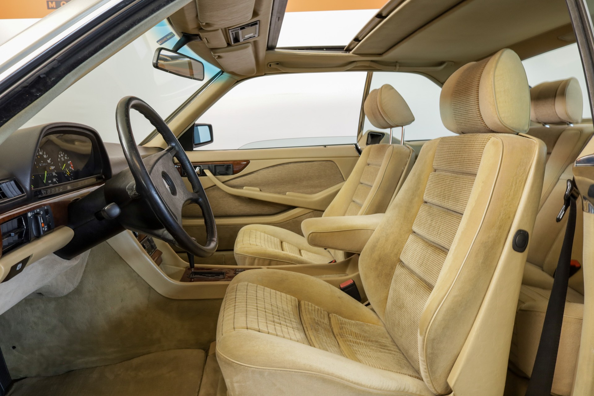 MERCEDES-BENZ 420 SEC Automatic * VETERAN-image-21