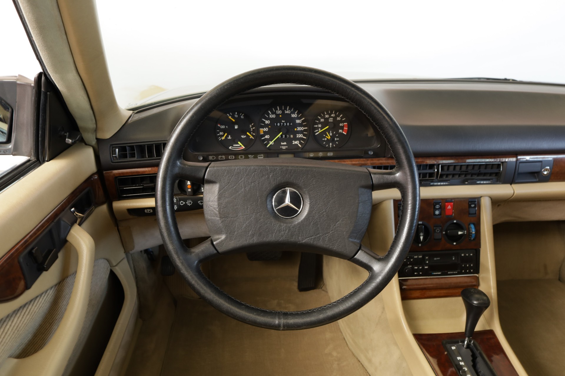 MERCEDES-BENZ 420 SEC Automatic * VETERAN-image-12