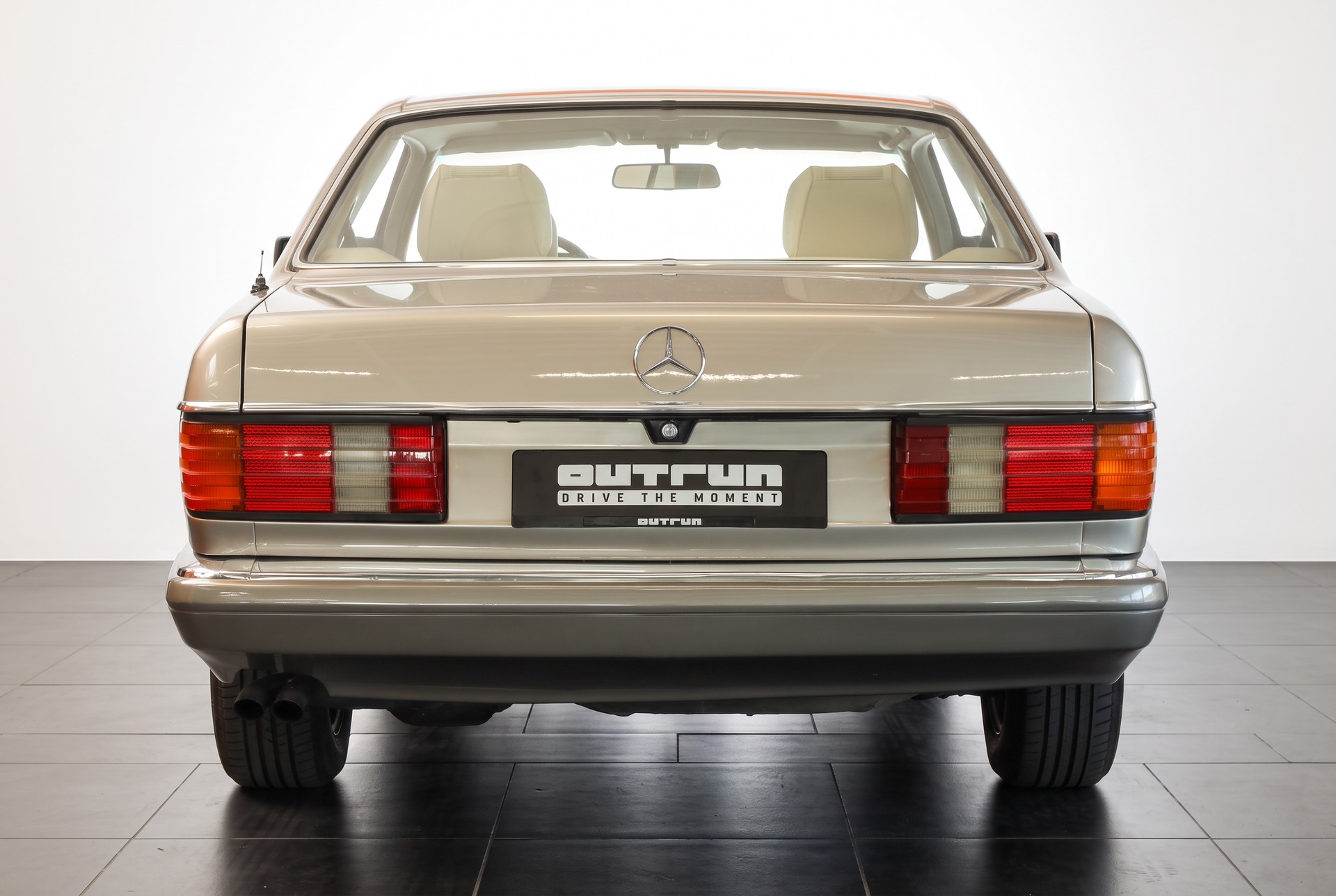 MERCEDES-BENZ 420 SEC Automatic * VETERAN-image-2