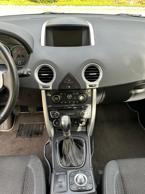 RENAULT Koleos 2.0 dCi Dynamique 4x4-image-7