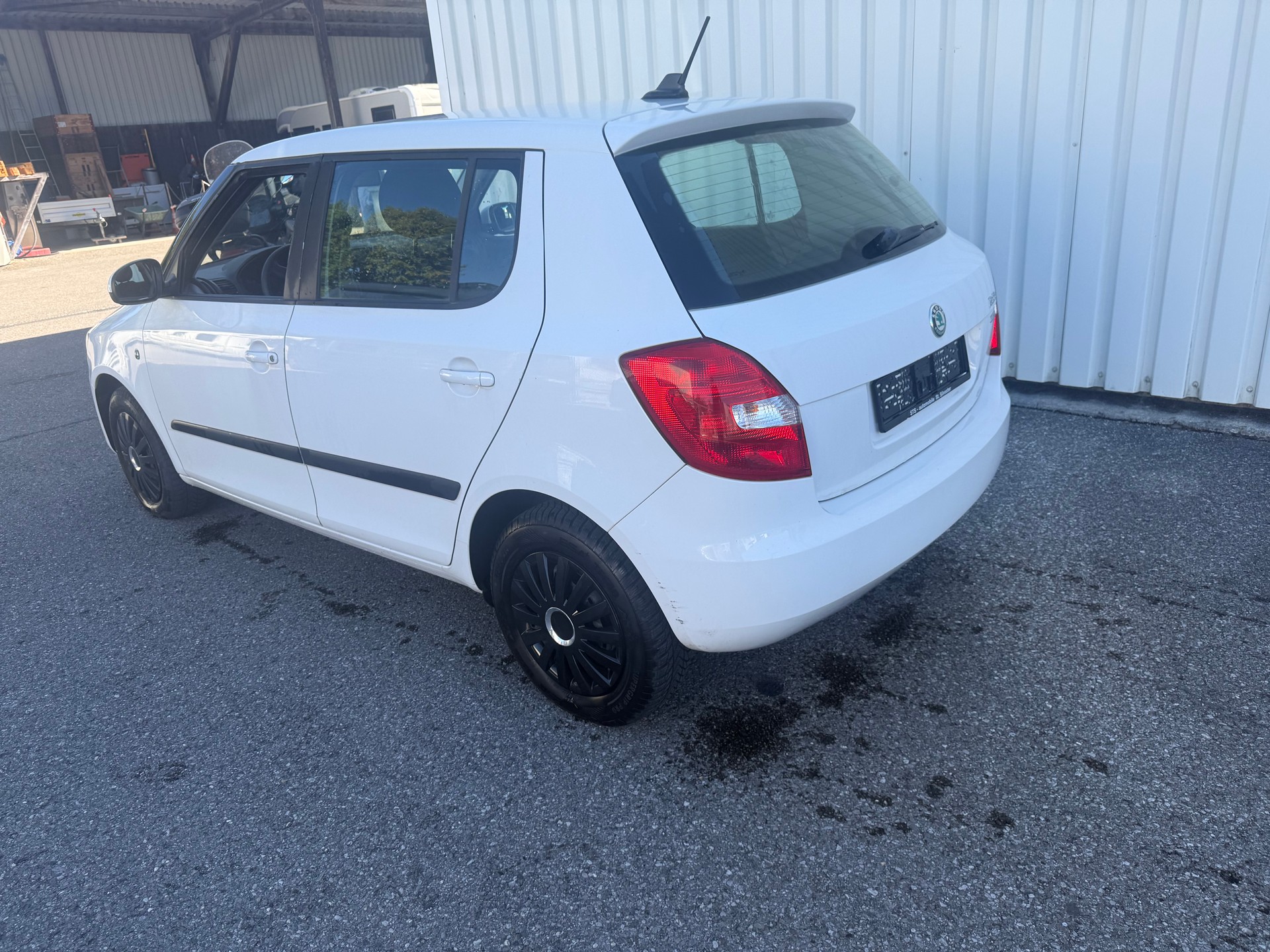 SKODA Fabia 1.2 TSI Ambiente-image-5