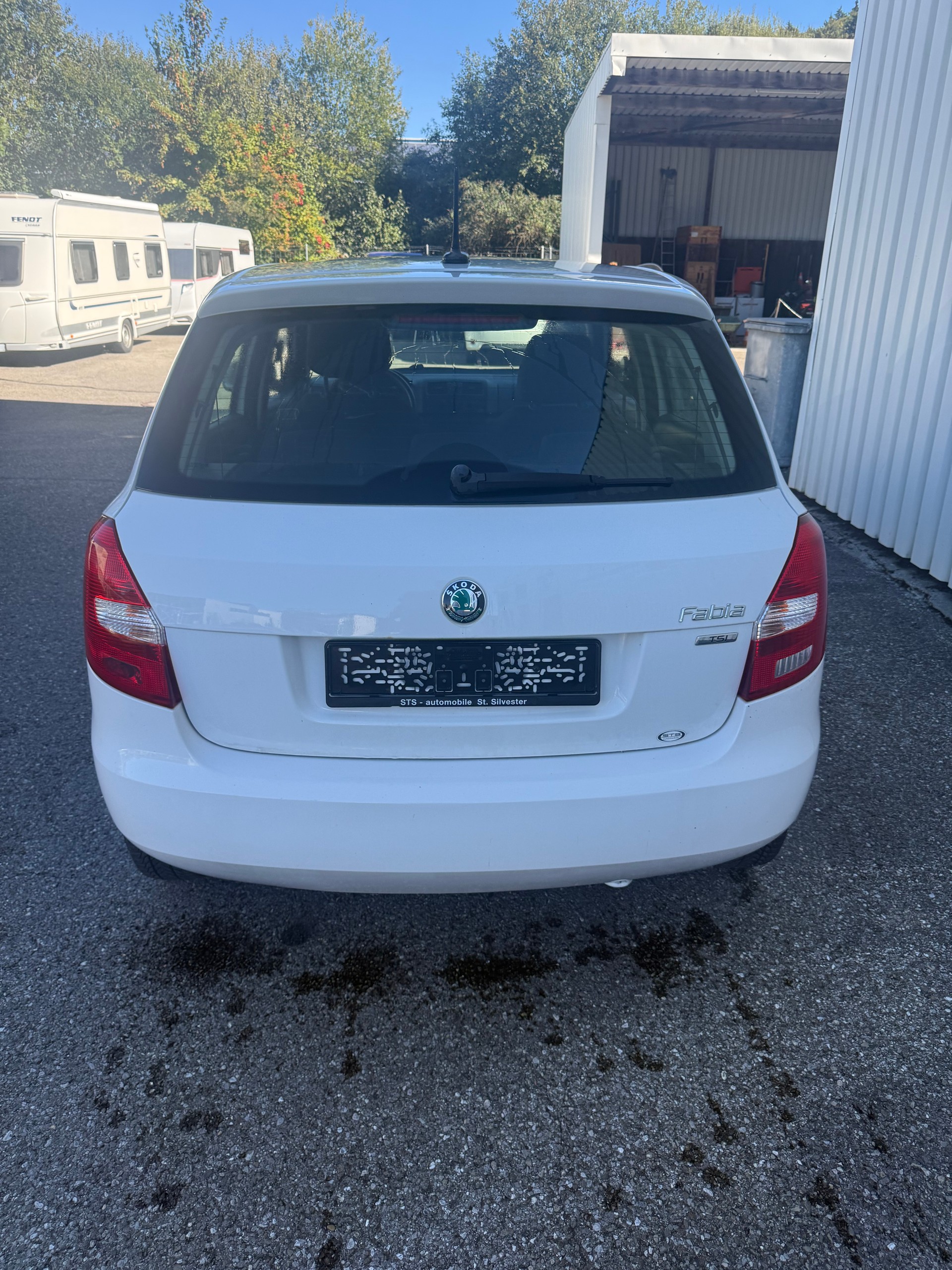 SKODA Fabia 1.2 TSI Ambiente-image-4