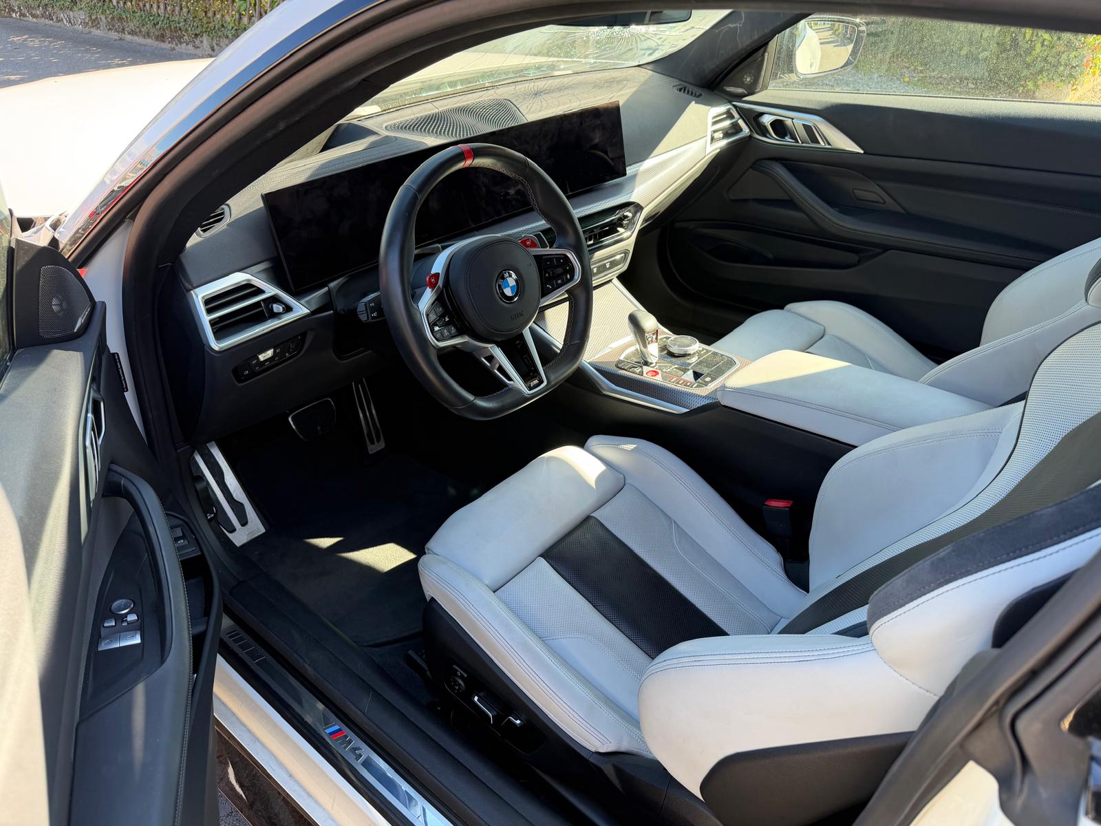 BMW M4 Coupé Competition M xDrive-image-8