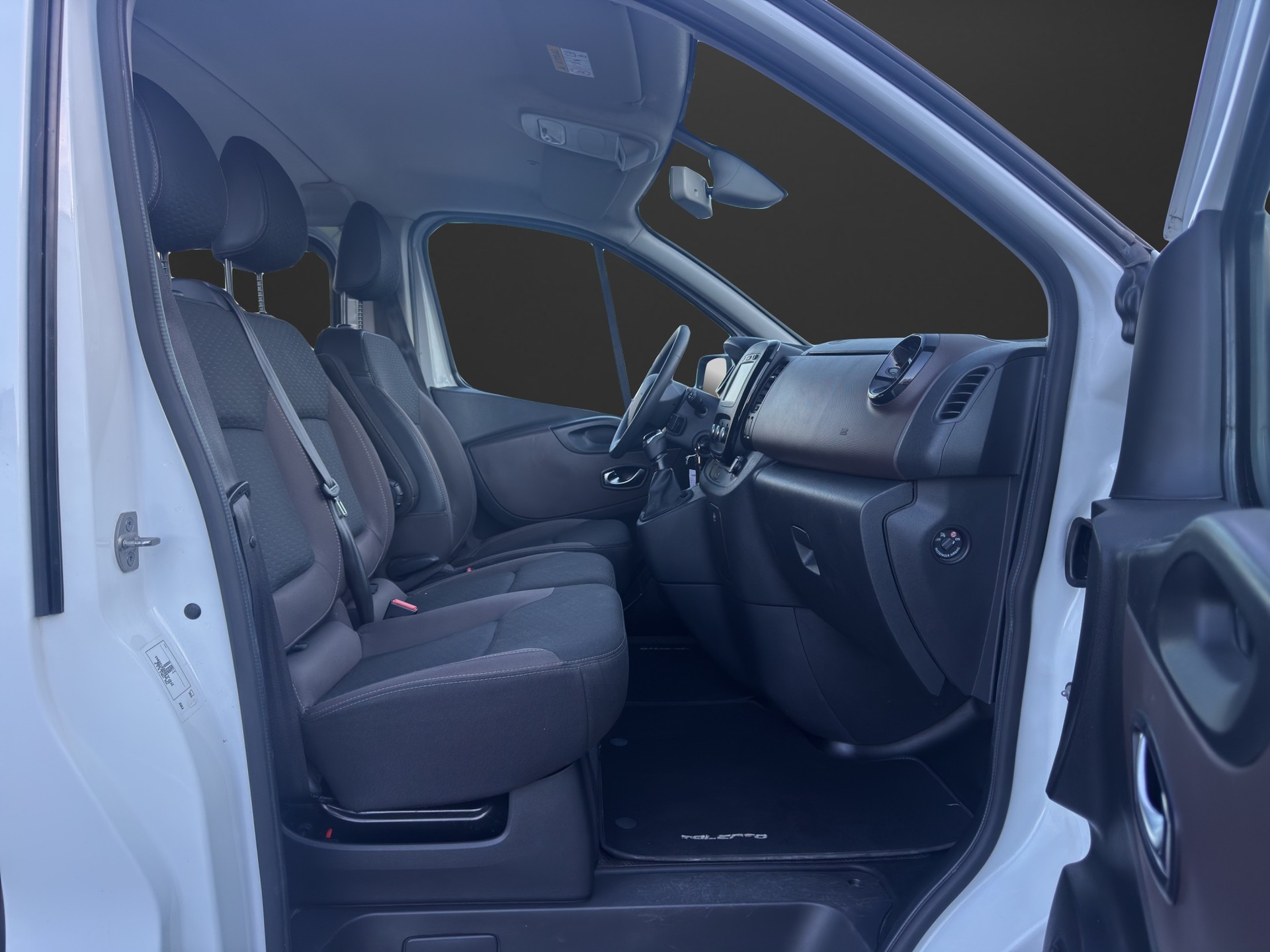 FIAT Talento Swiss 2.0 Eco L2H1 5/6 Places-image-16