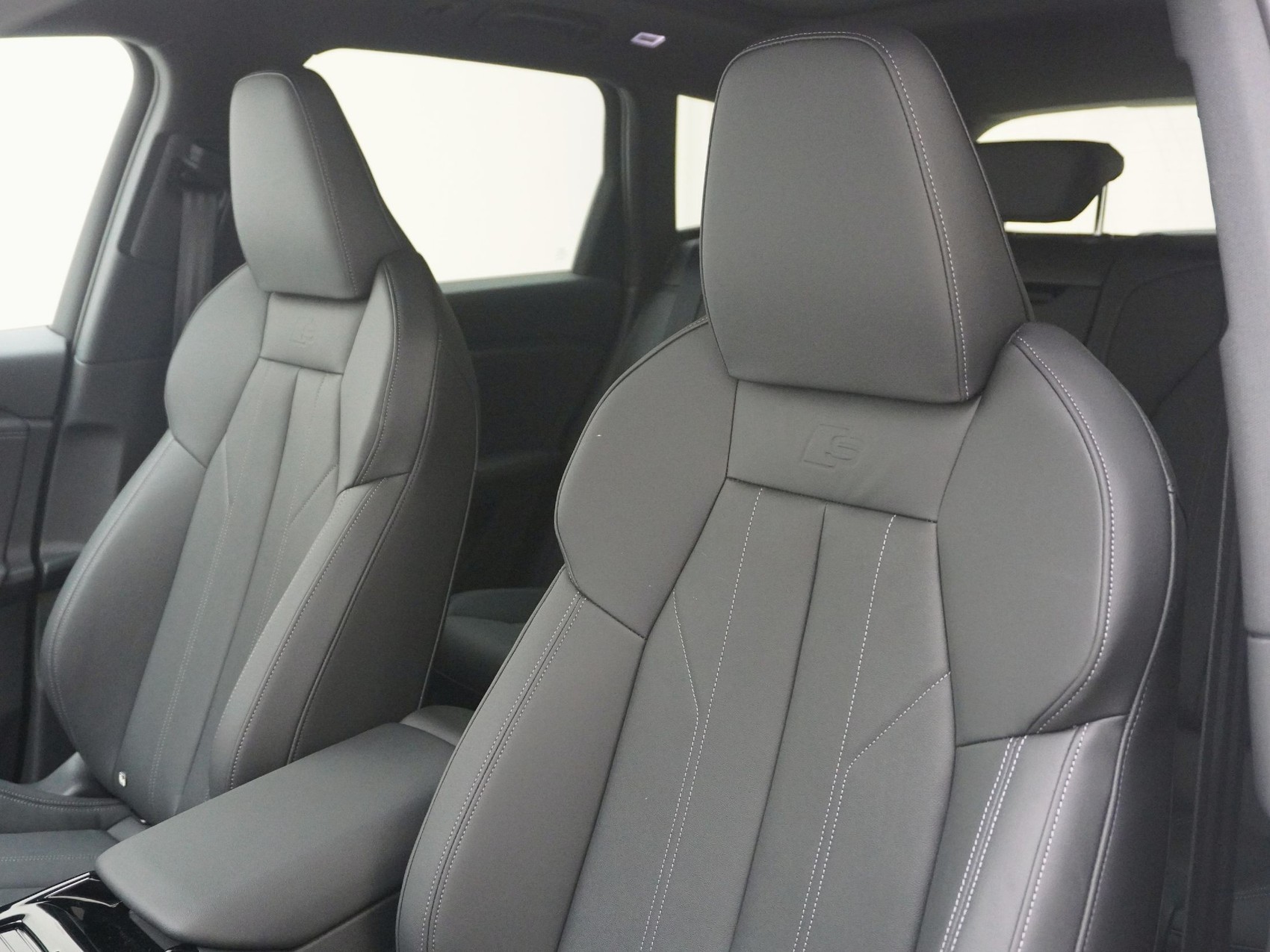 AUDI SQ6 e-tron quattro S line-image-5