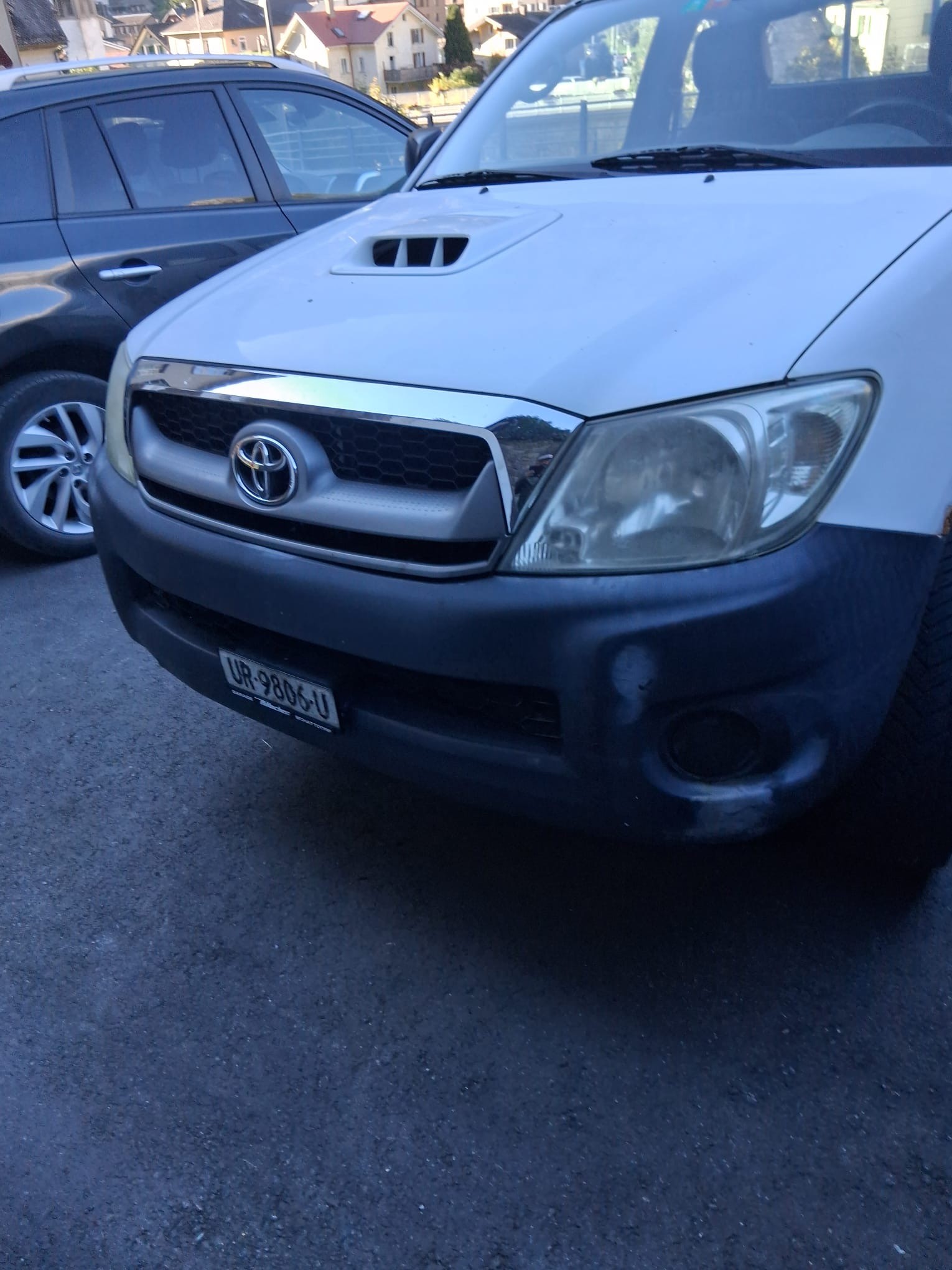 TOYOTA Hilux 4x4 SingleCab LineaTerra-image-3