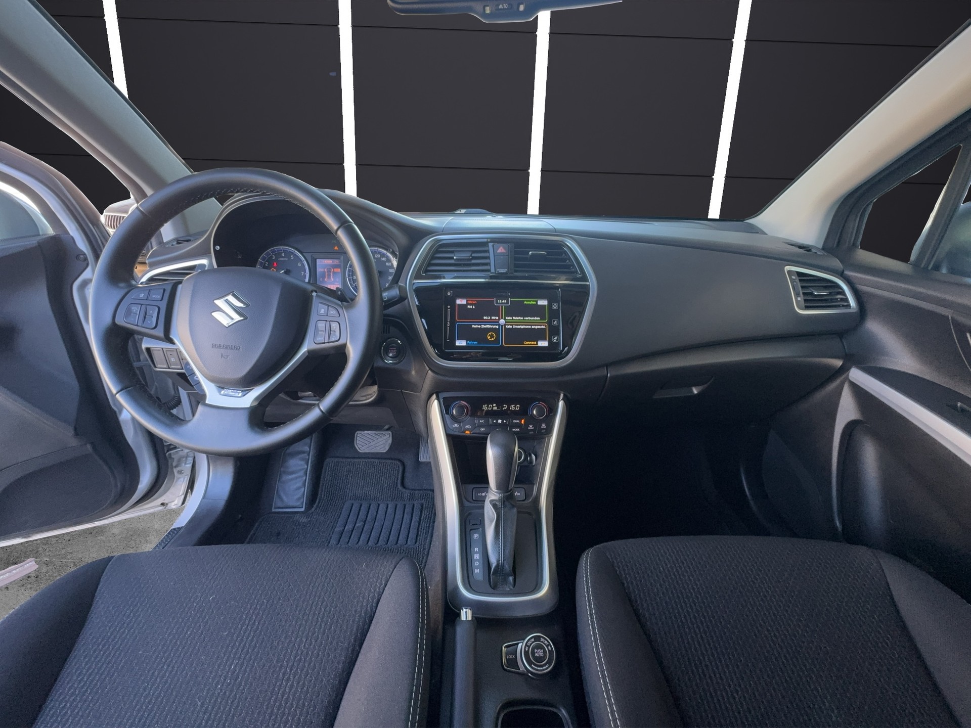 SUZUKI SX4 S-Cross 1.4 16V Generation Top Hybrid 4WD Automatic-image-11