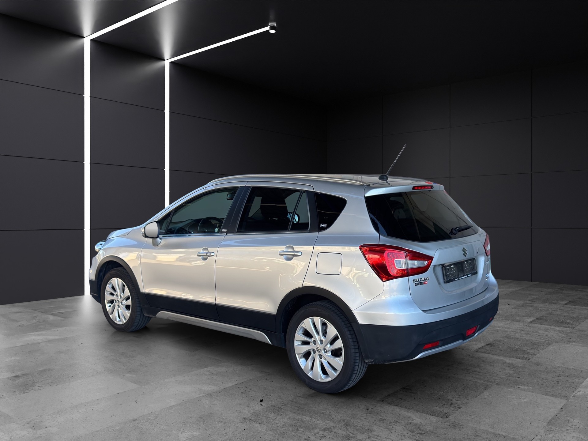 SUZUKI SX4 S-Cross 1.4 16V Generation Top Hybrid 4WD Automatic-image-3