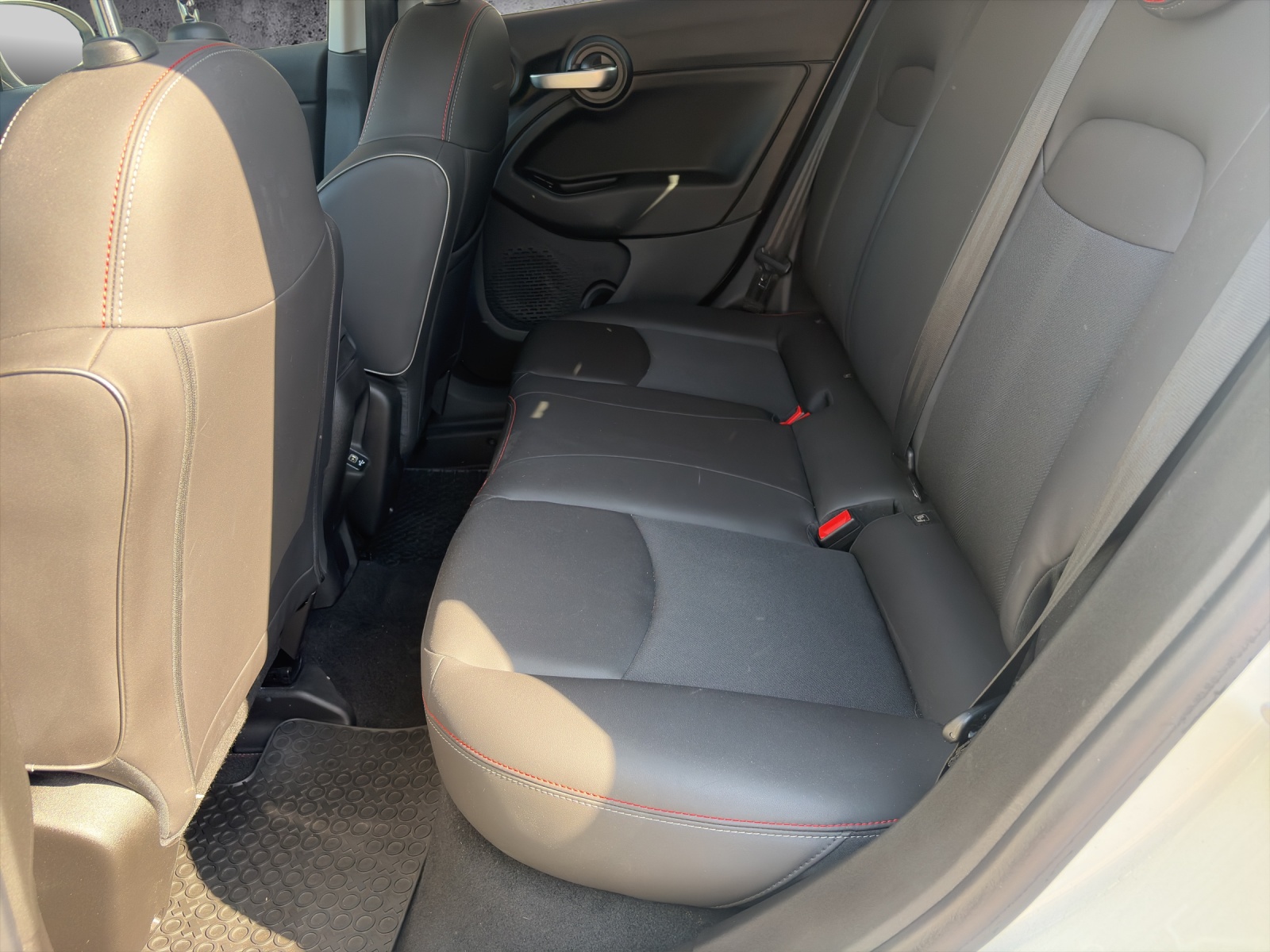 FIAT 500X 1.5 Hybrid Sport DCT-image-8