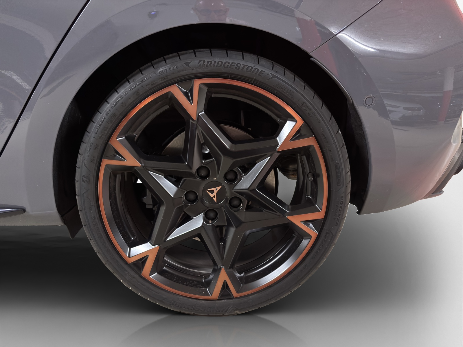 CUPRA LEON 2.0 TSI VZ DSG-image-13