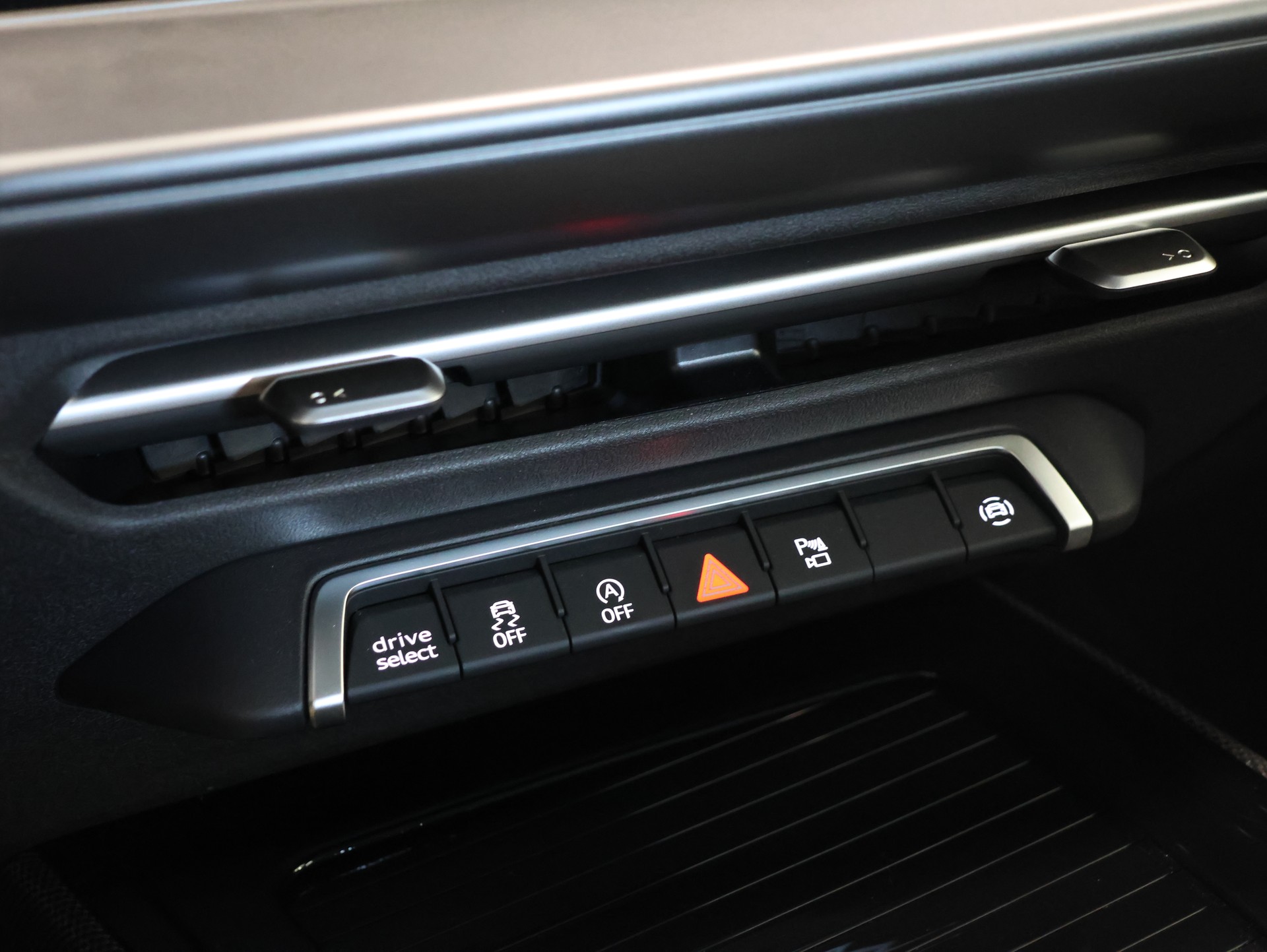 AUDI Q3 SUV TFSI quattro 150 kW S tronic *WERKSGARANTIE*1.HAND*-image-23