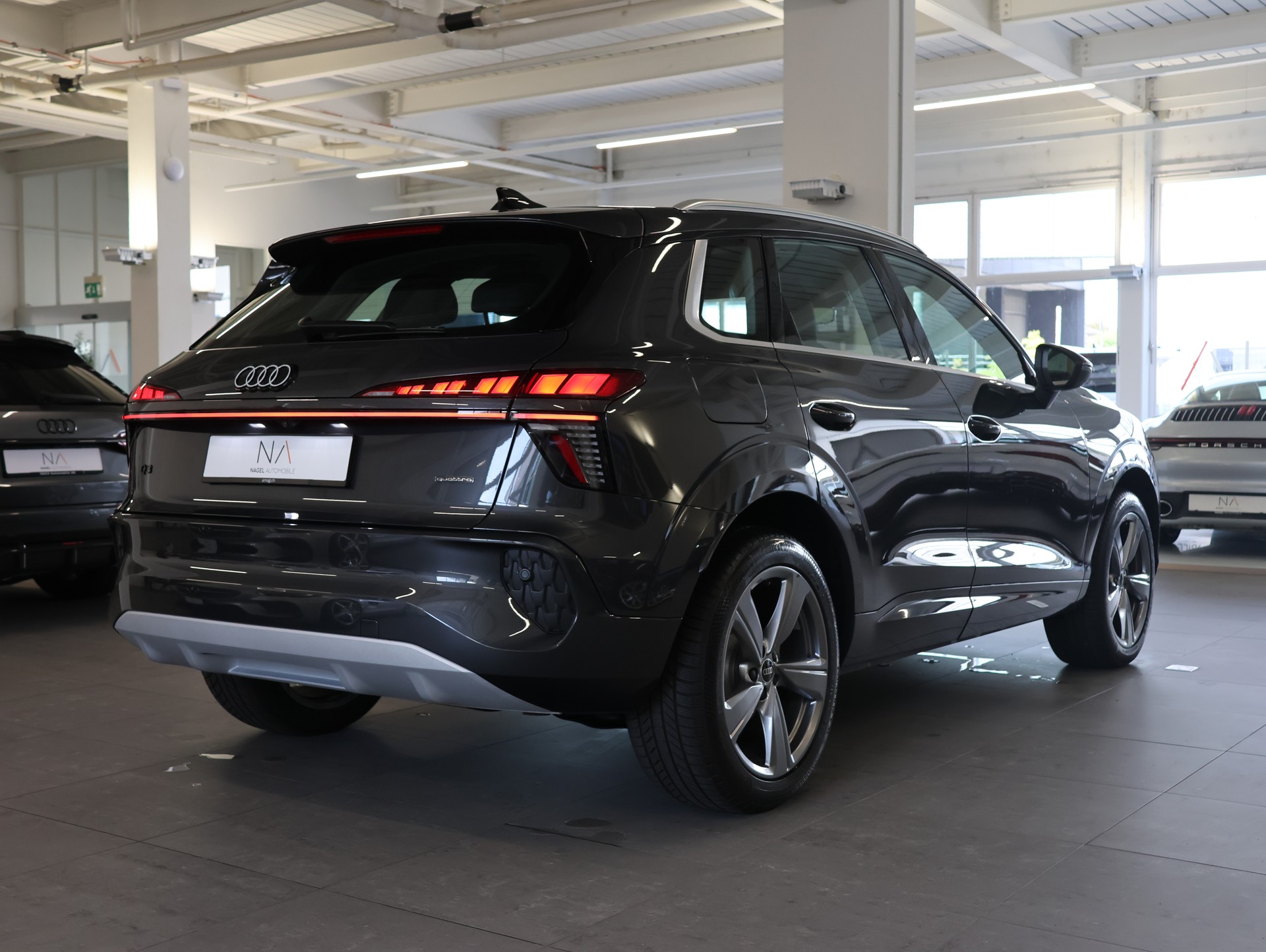 AUDI Q3 SUV TFSI quattro 150 kW S tronic *WERKSGARANTIE*1.HAND*-image-5