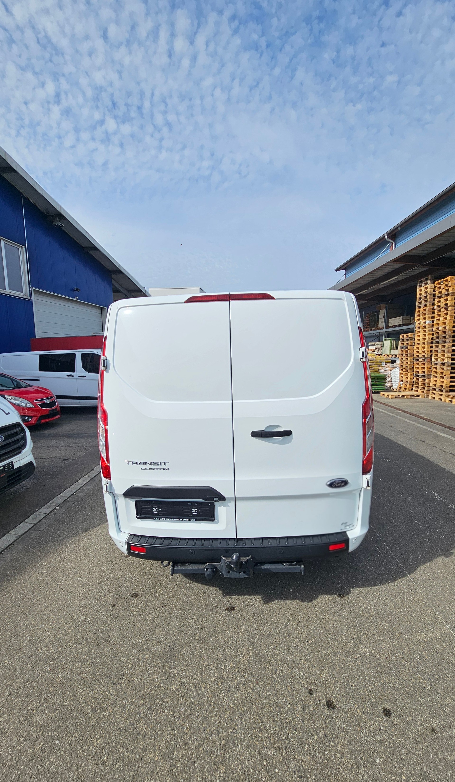 FORD Transit Custom Van 320 L2H1 DK Trend-image-8