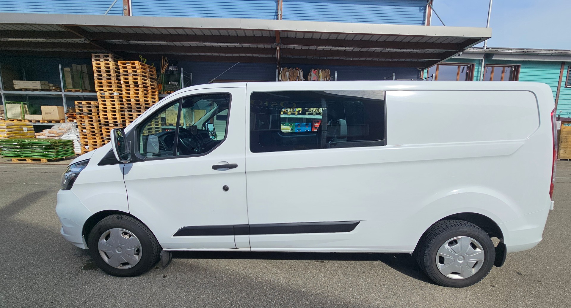 FORD Transit Custom Van 320 L2H1 DK Trend-image-5
