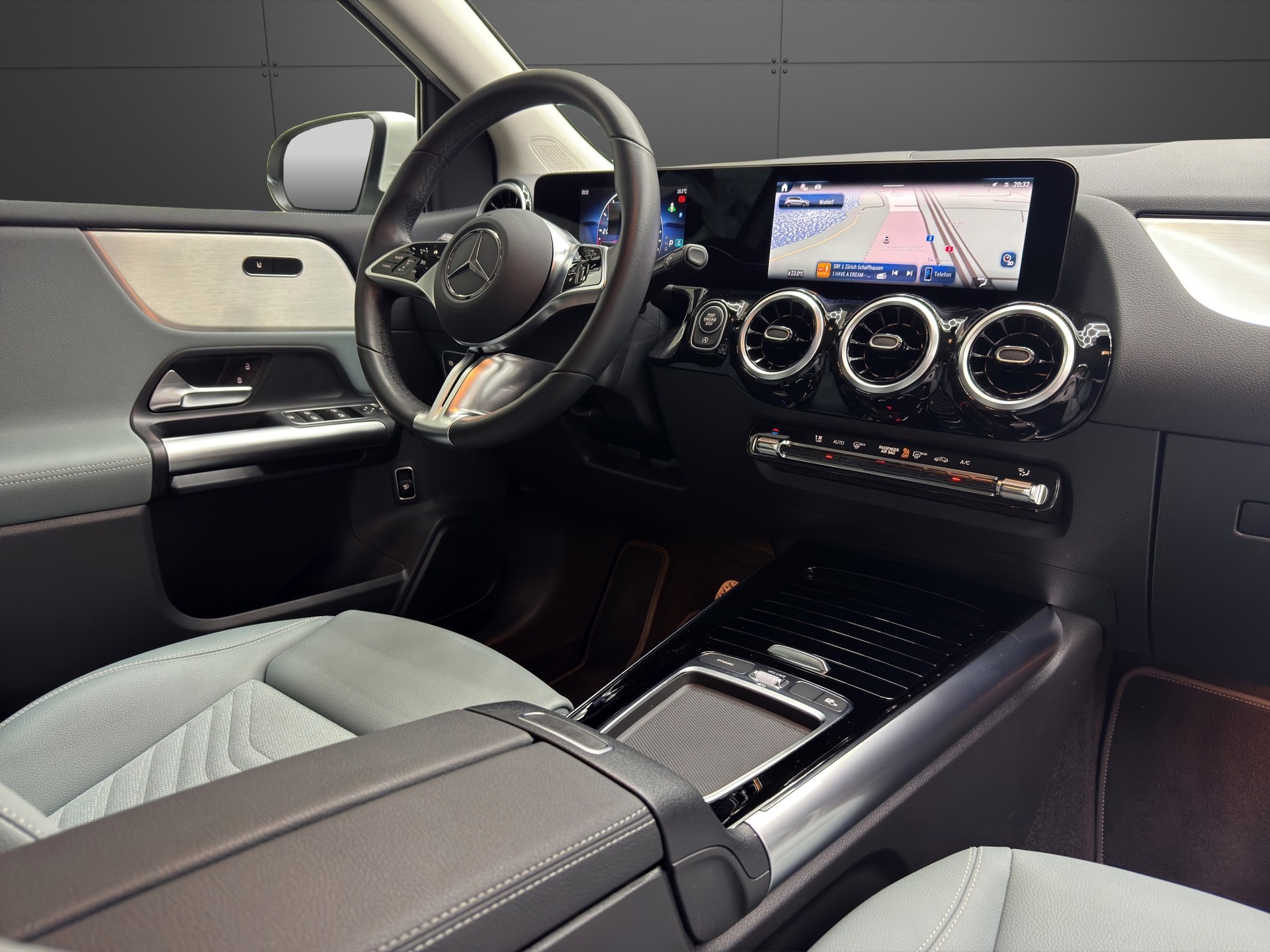 MERCEDES-BENZ B 220 d 8G-DCT-image-12
