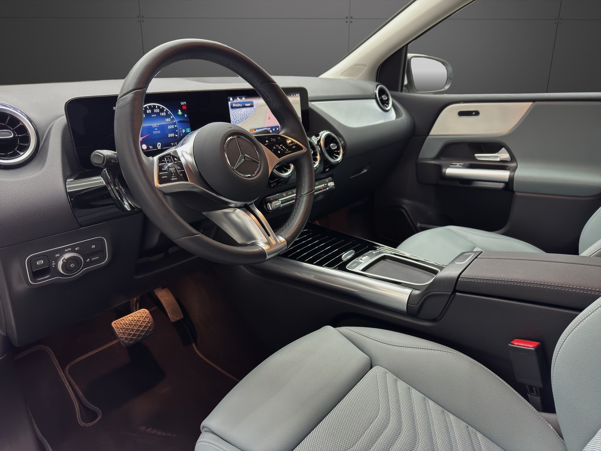 MERCEDES-BENZ B 220 d 8G-DCT-image-9