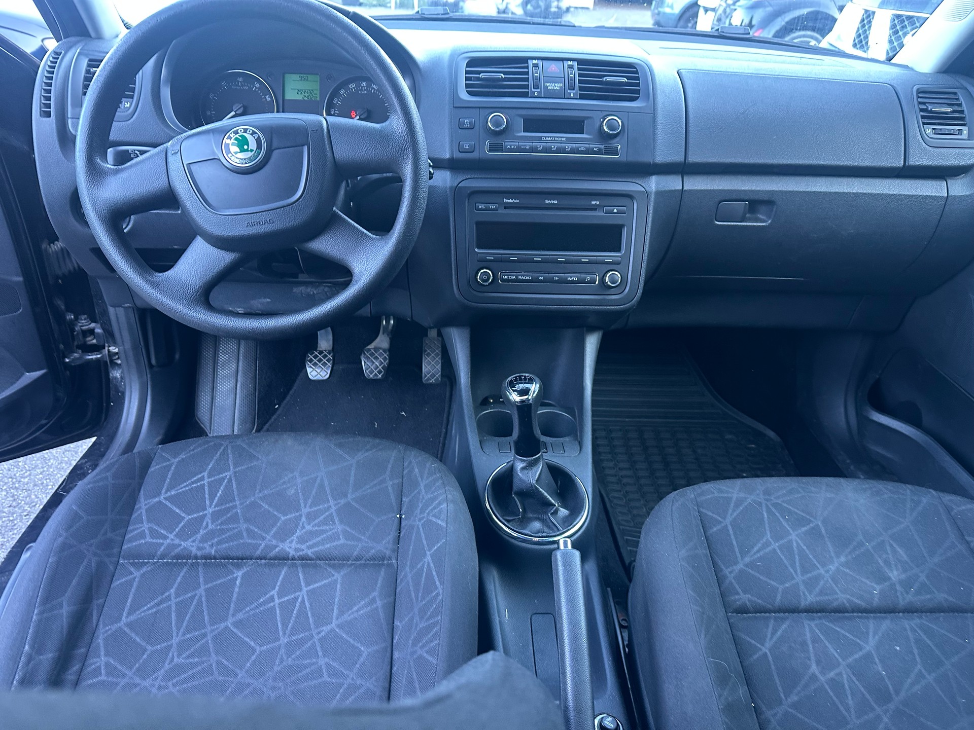 SKODA Roomster 1.2 TSI Elegance-image-8