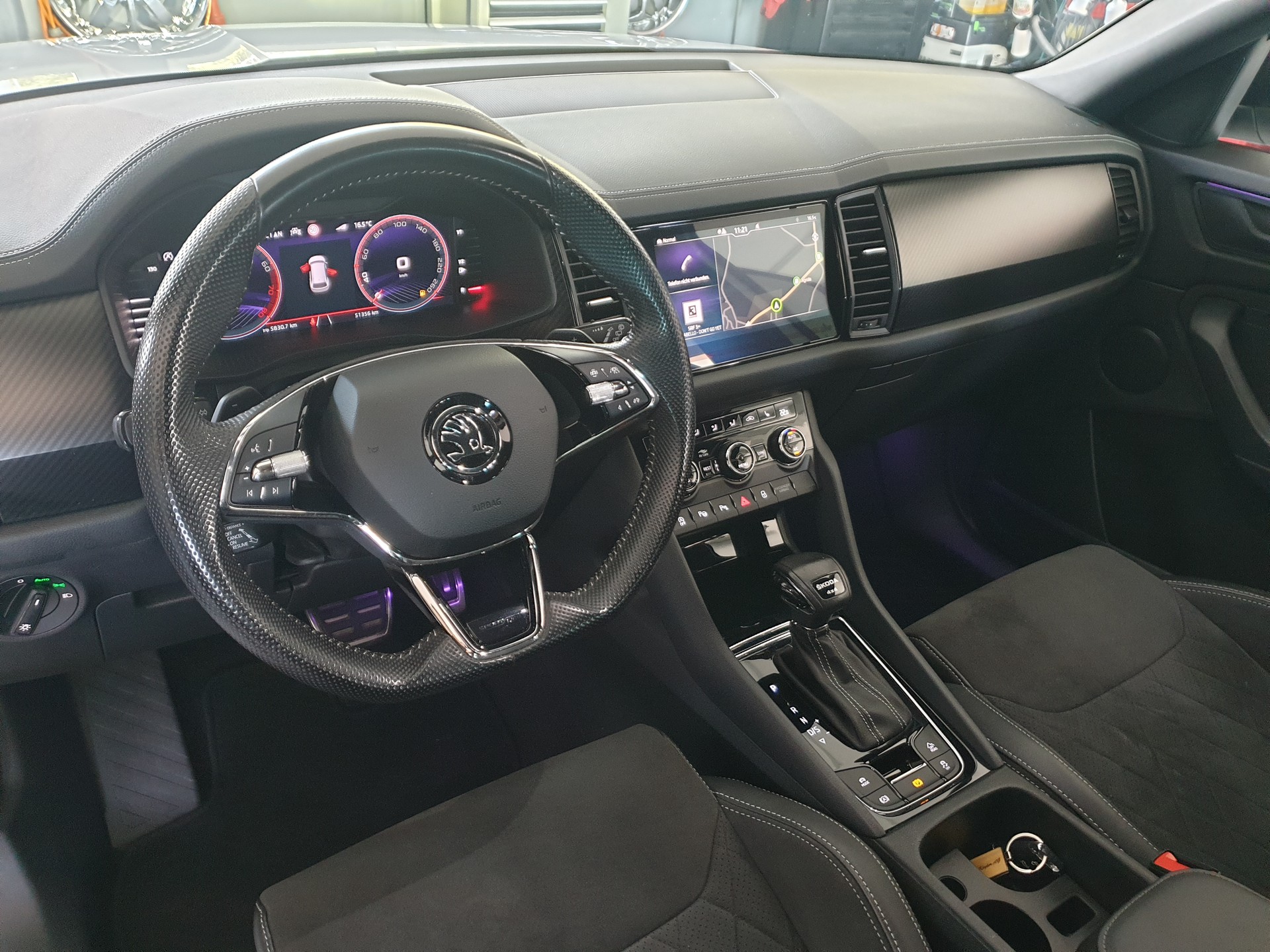 SKODA Kodiaq 2.0 TSI 4x4 SportLine 7P-image-9