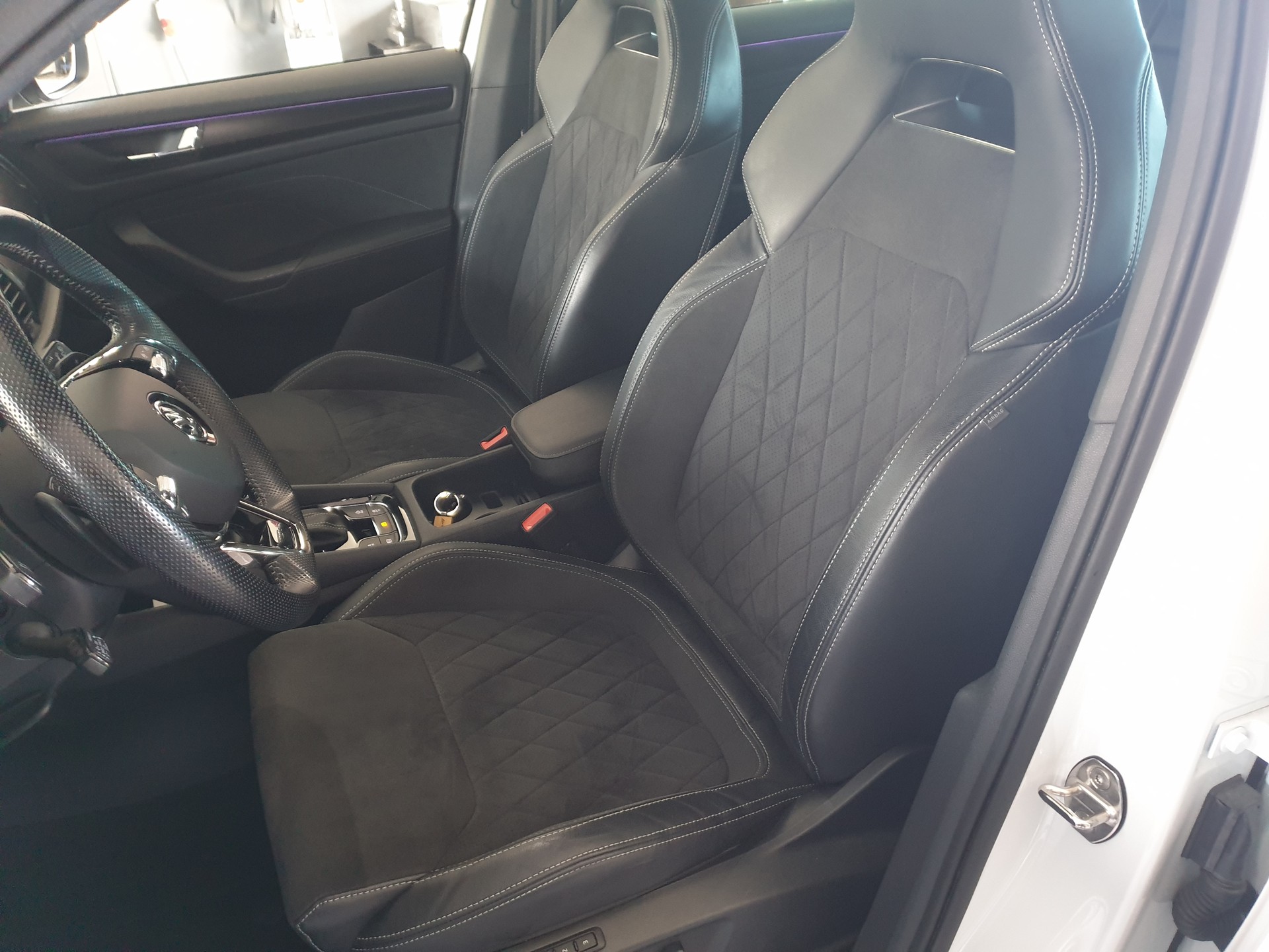 SKODA Kodiaq 2.0 TSI 4x4 SportLine 7P-image-8