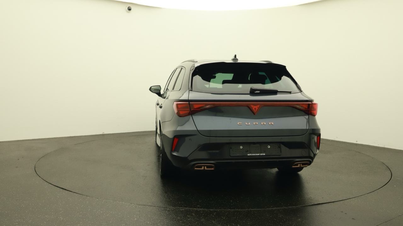 CUPRA LEON ST 1.5 e-HYBRID pHEV VZ Black Edition-image-3