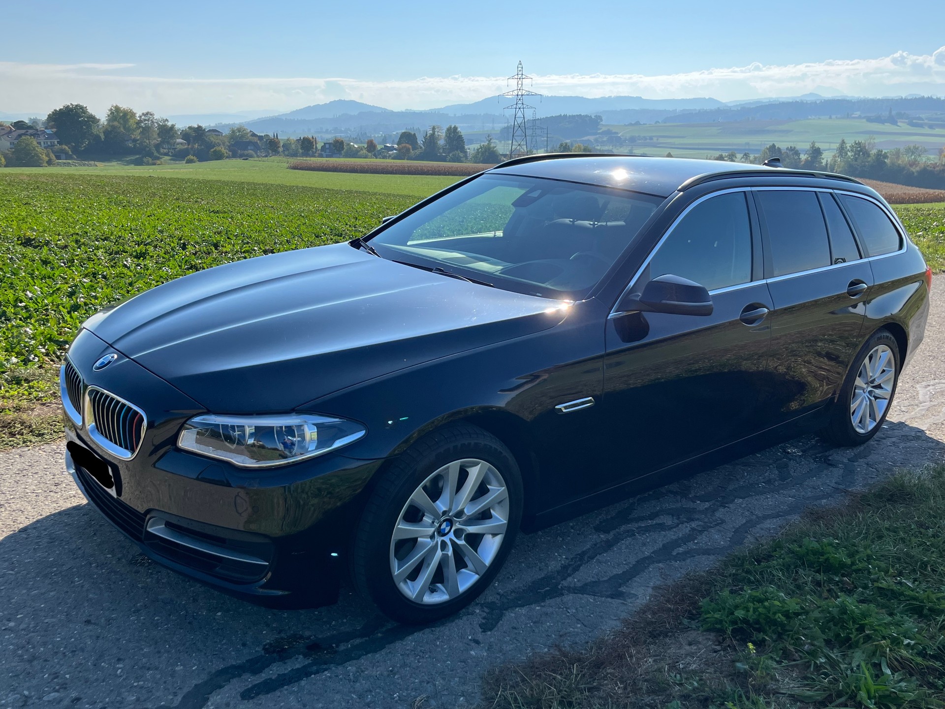 BMW 525d xDrive-image-0