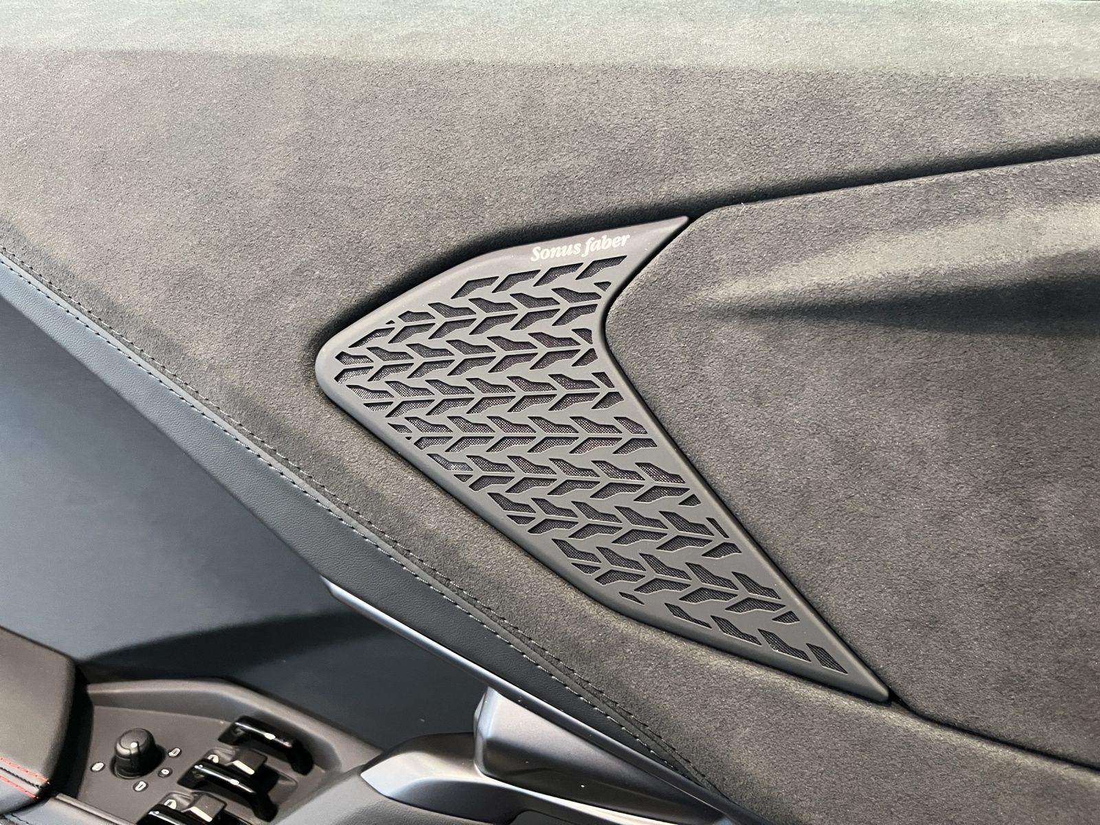 LAMBORGHINI Temerario Coupé 4.0-image-11