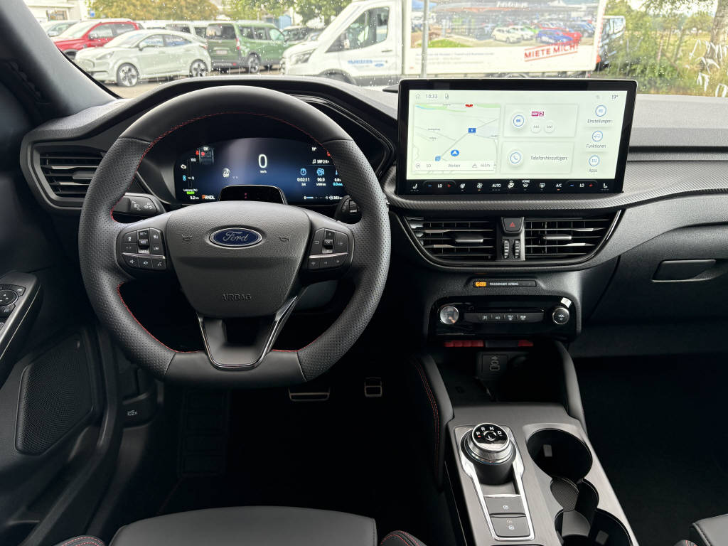 FORD Kuga 2.5 Hybrid ST-Line X 4x4 **White Edition**-image-9