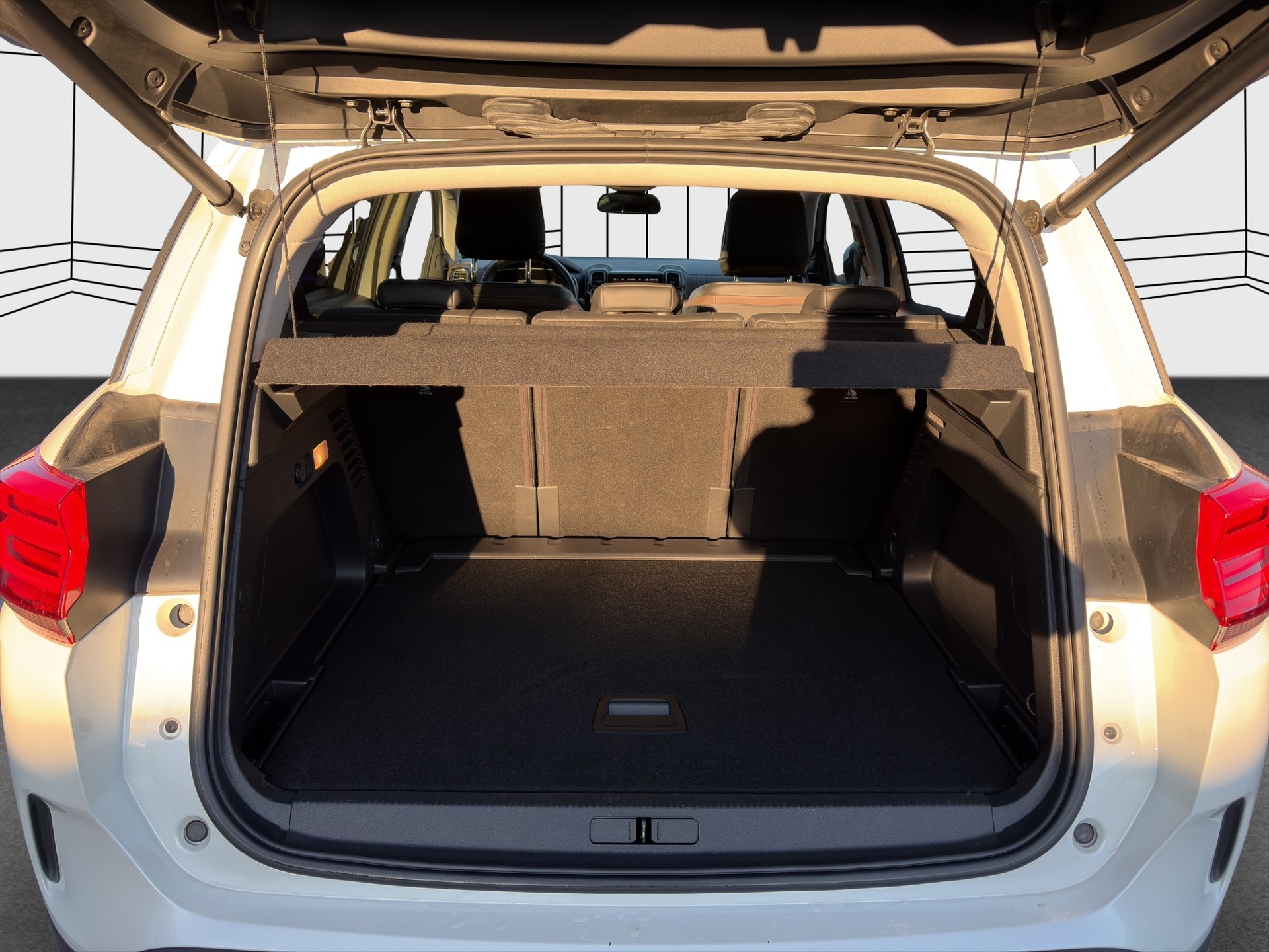 CITROEN C5 Aircross 1.6 PureTech Shine-image-13