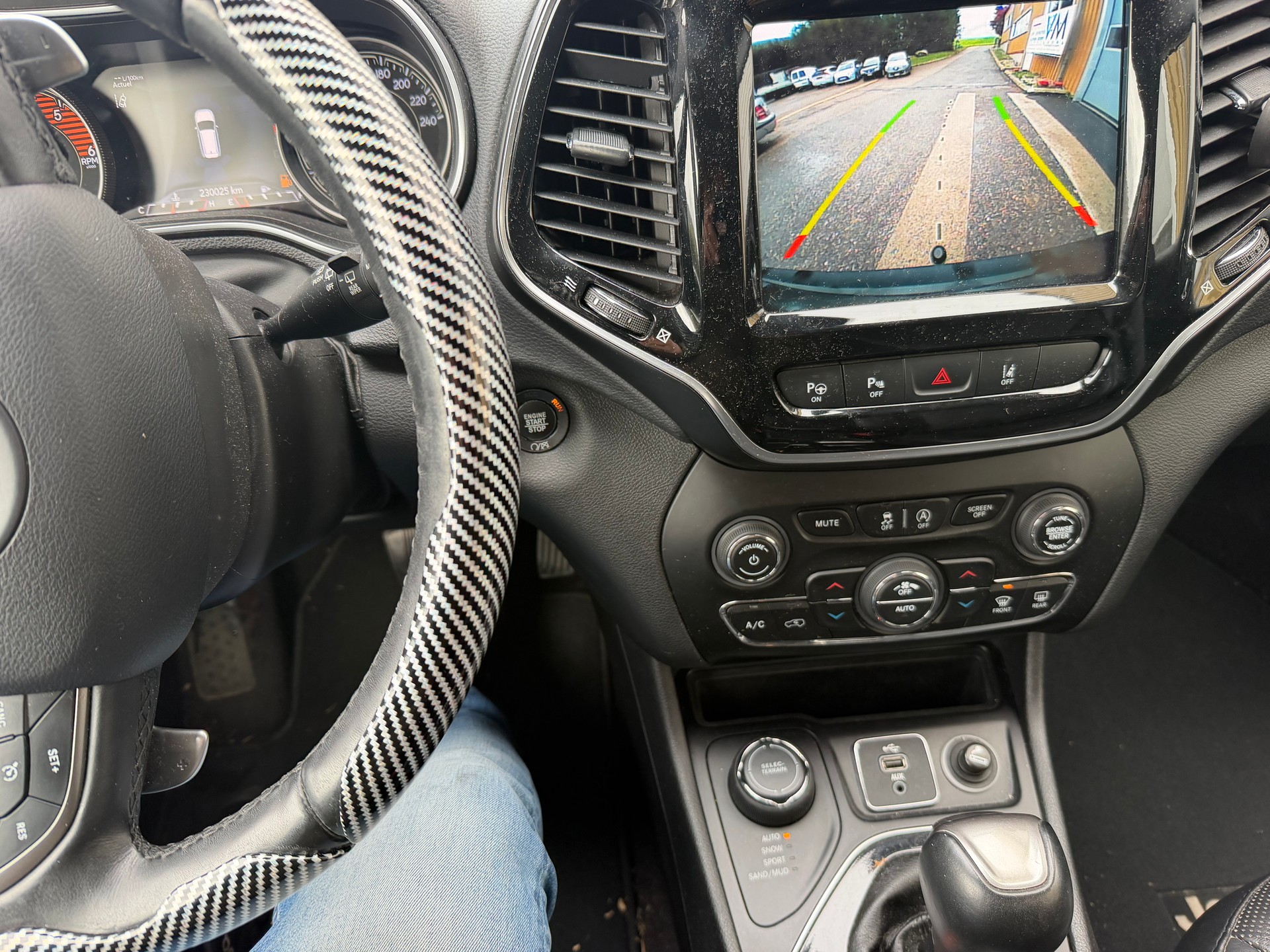 JEEP Cherokee 2.2MJ Limited AWD Drive II 9ATX-image-8