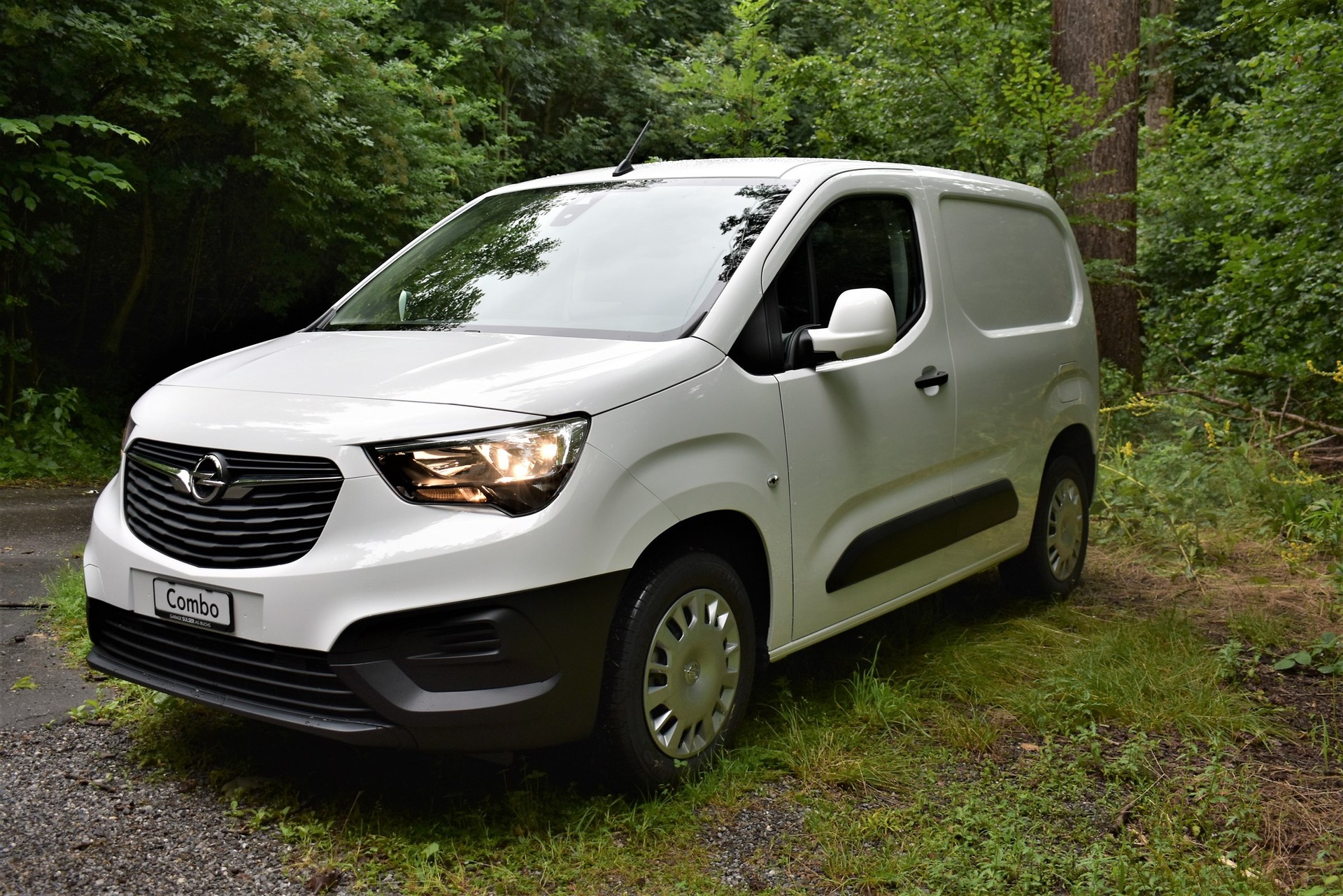 OPEL Combo Cargo 1.2 start/stop