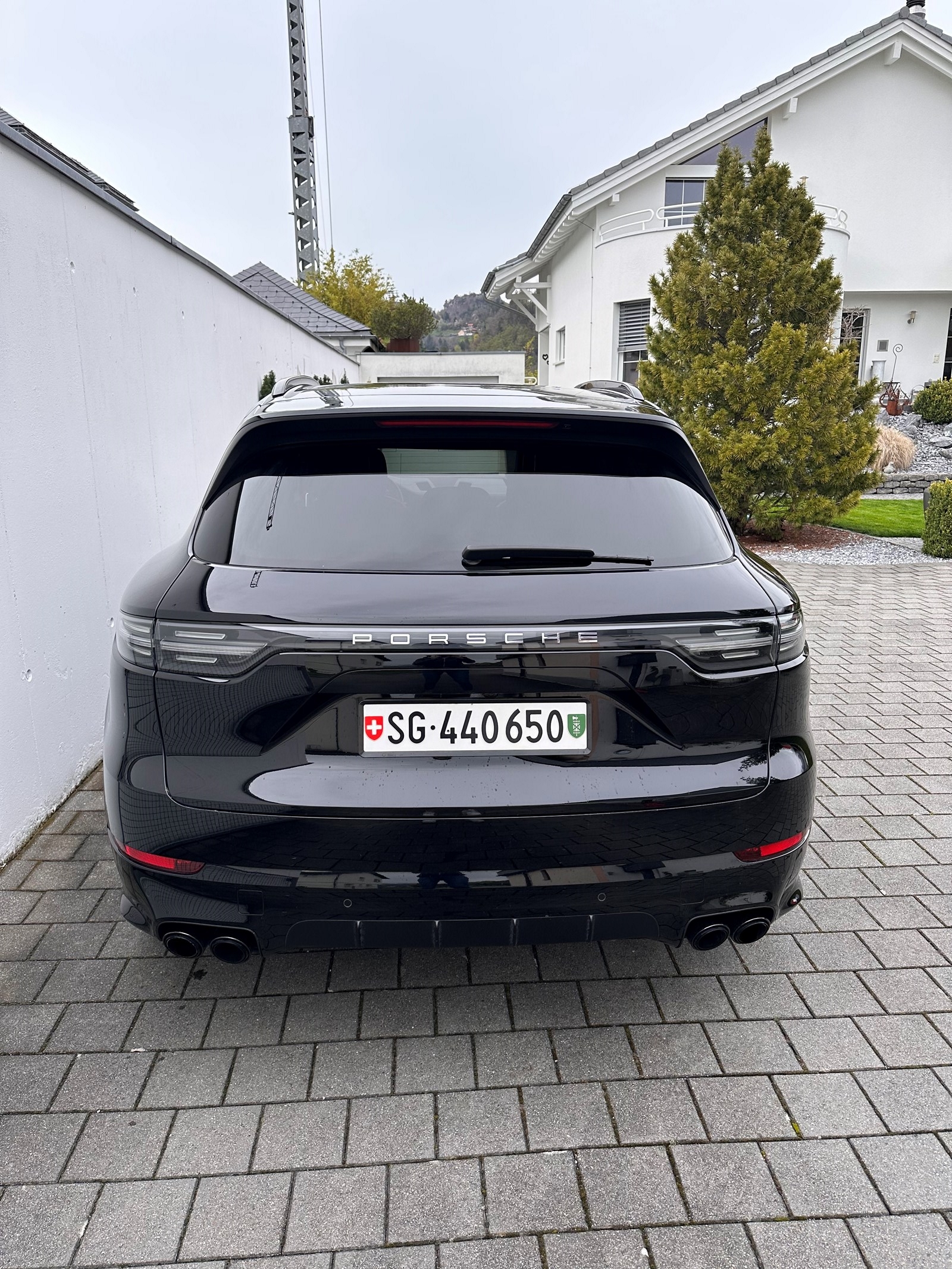 PORSCHE Cayenne S-image-7