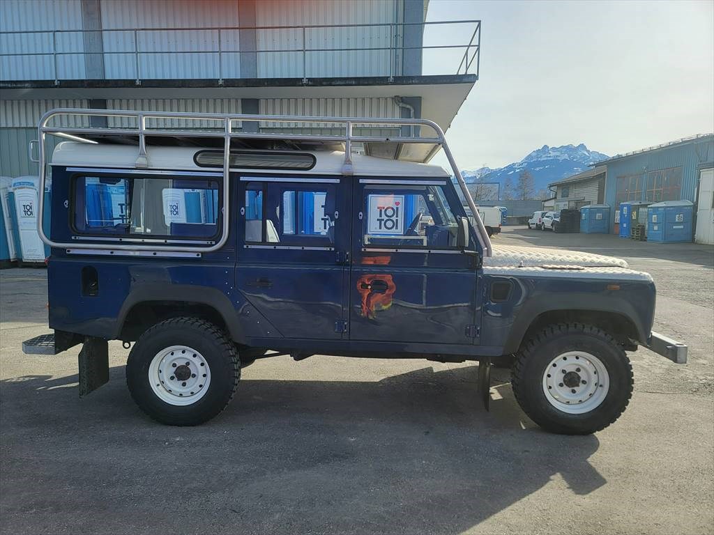 LAND ROVER Defender 110 SW 2.5 Td5-image-5