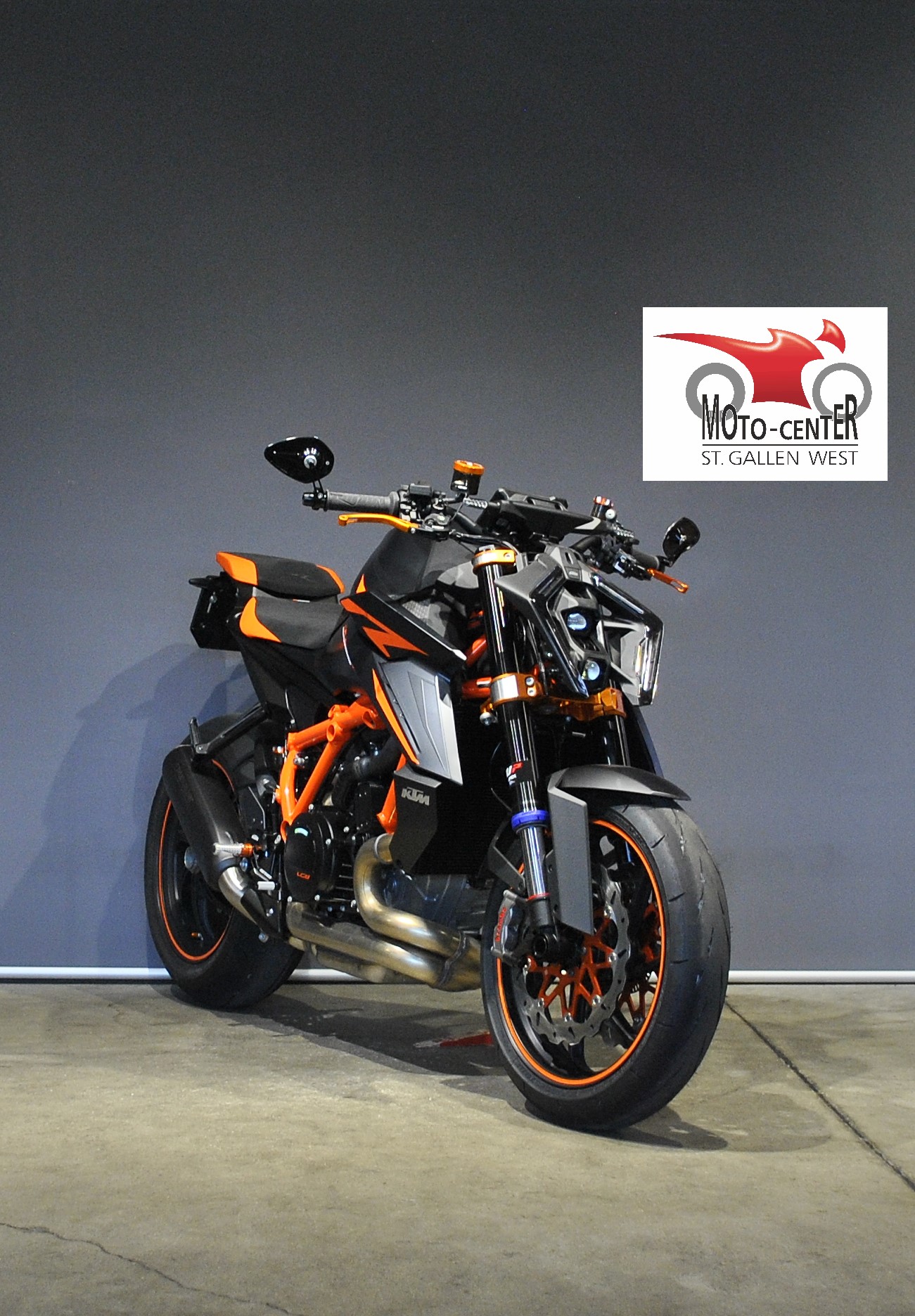 KTM 1390 Super Duke R EVO