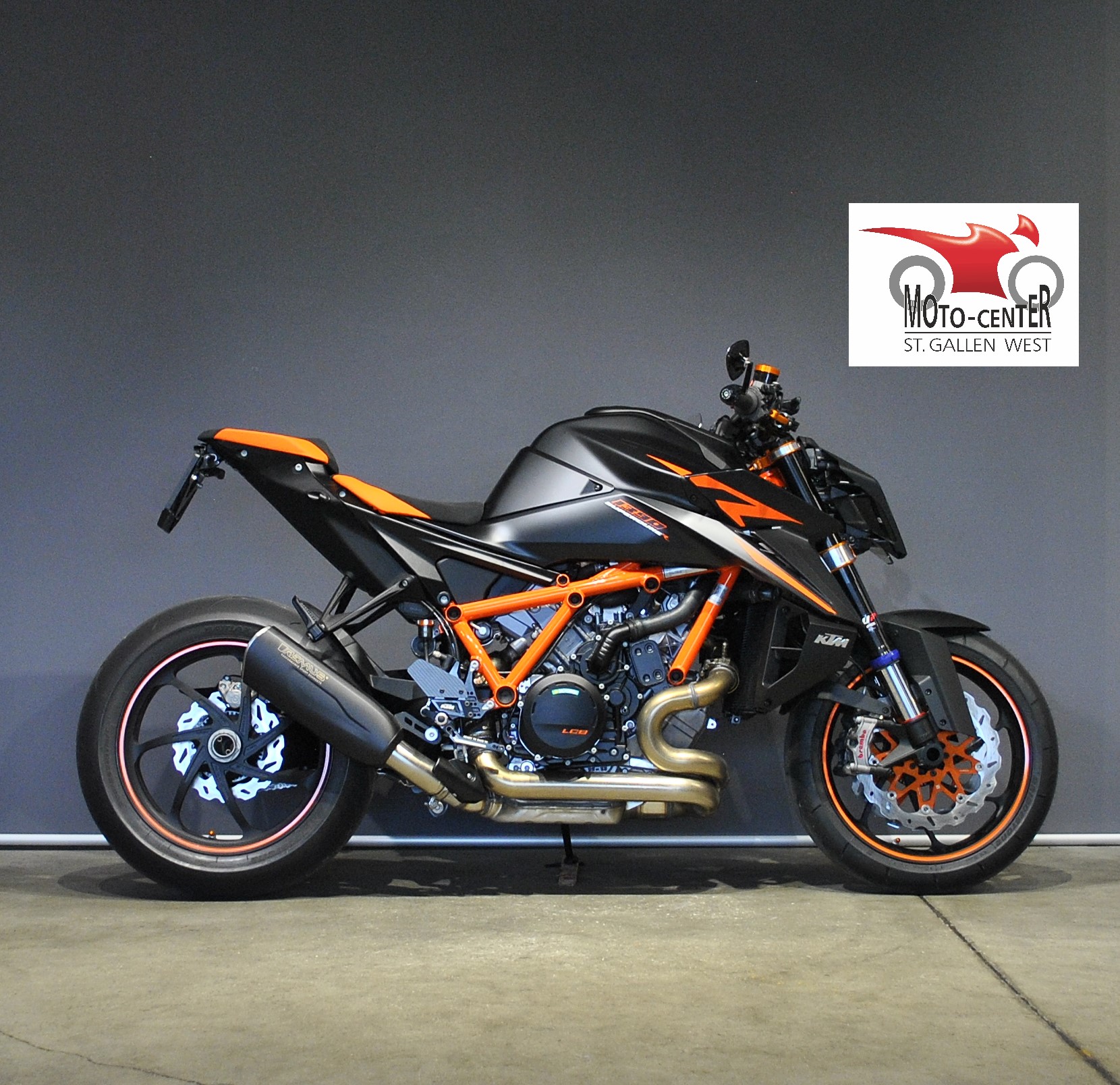 KTM 1390 Super Duke R EVO-showroom-element-1