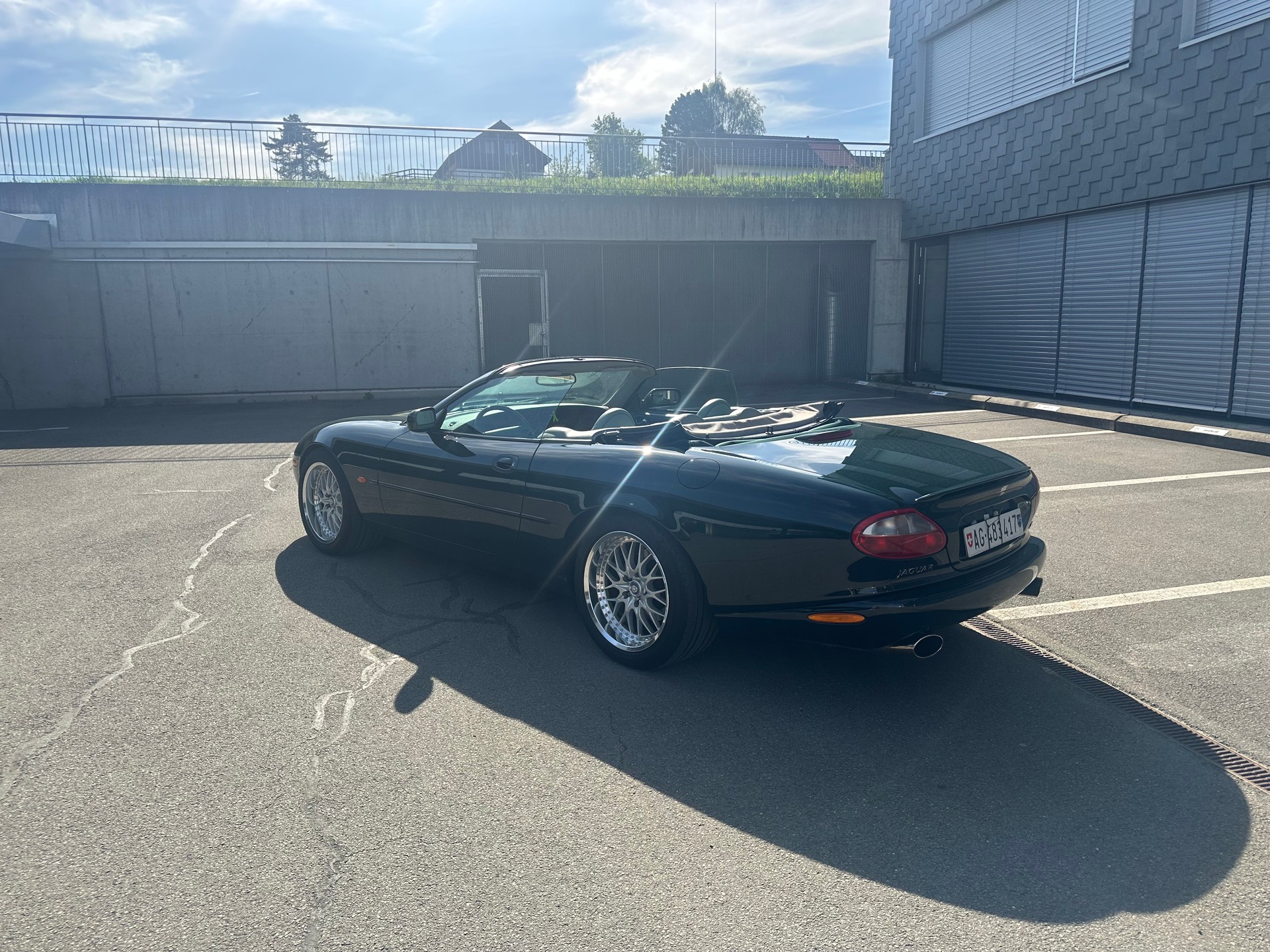 JAGUAR XKR S/C Convertible-image-4