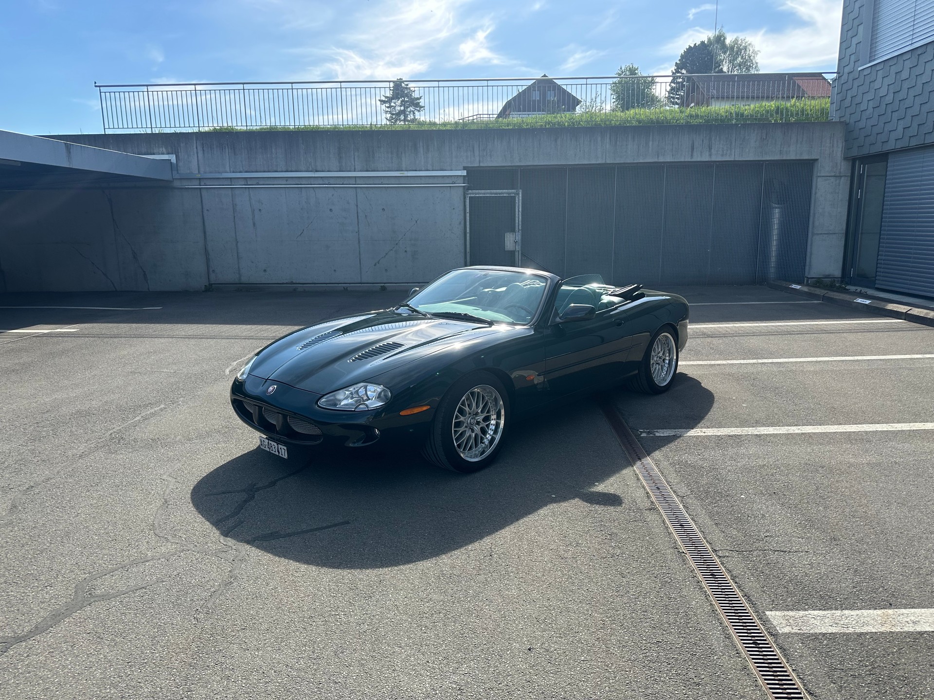 JAGUAR XKR S/C Convertible-image-0