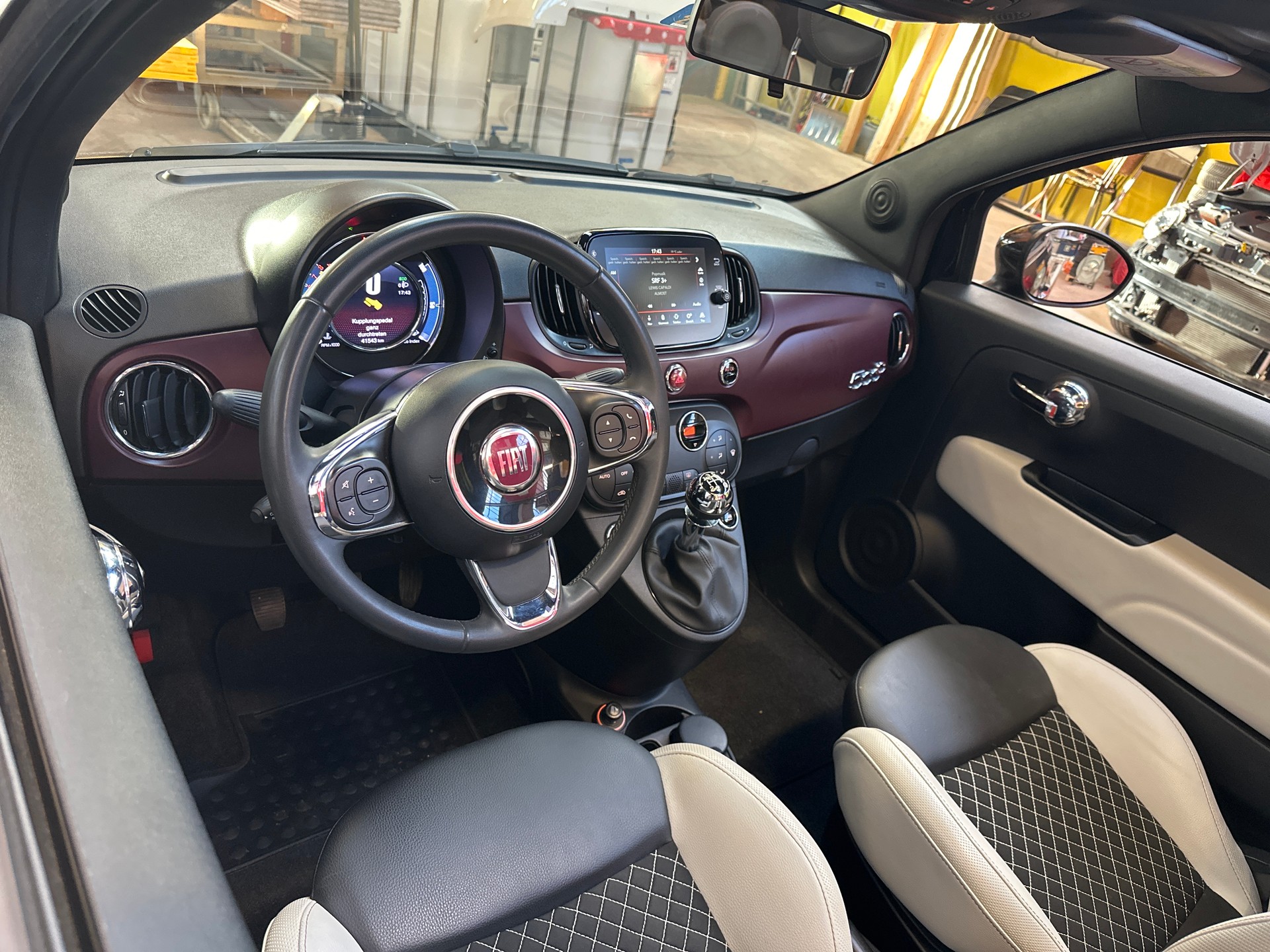 FIAT 500 C 0.9 Twinair Sport-image-11