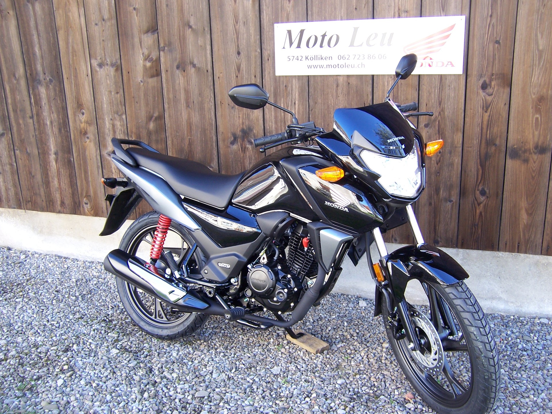 HONDA CBF 125 M-showroom-element-3