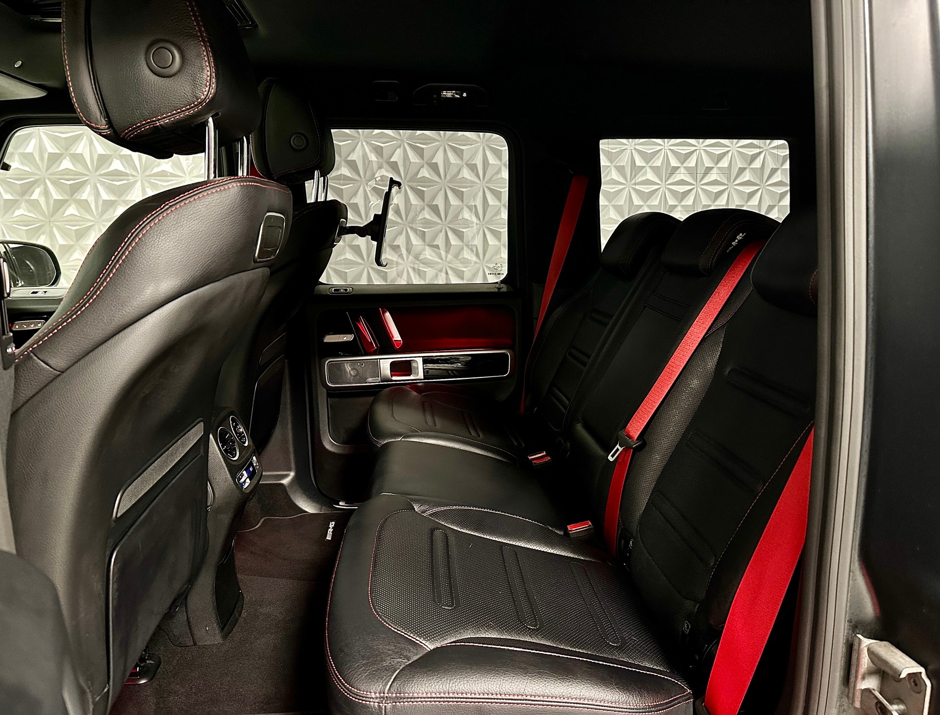MERCEDES-BENZ G 400 d AMG Line 9G-Tronic-image-15