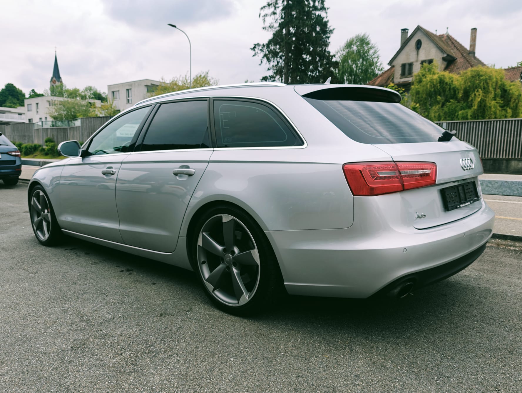 AUDI A6 Avant 3.0 TFSI V6 quattro S-tronic • 420PS • ACC • Bose Soundsystem • Head-Up Display • Corner view cameras • frisch ab MFK-image-1