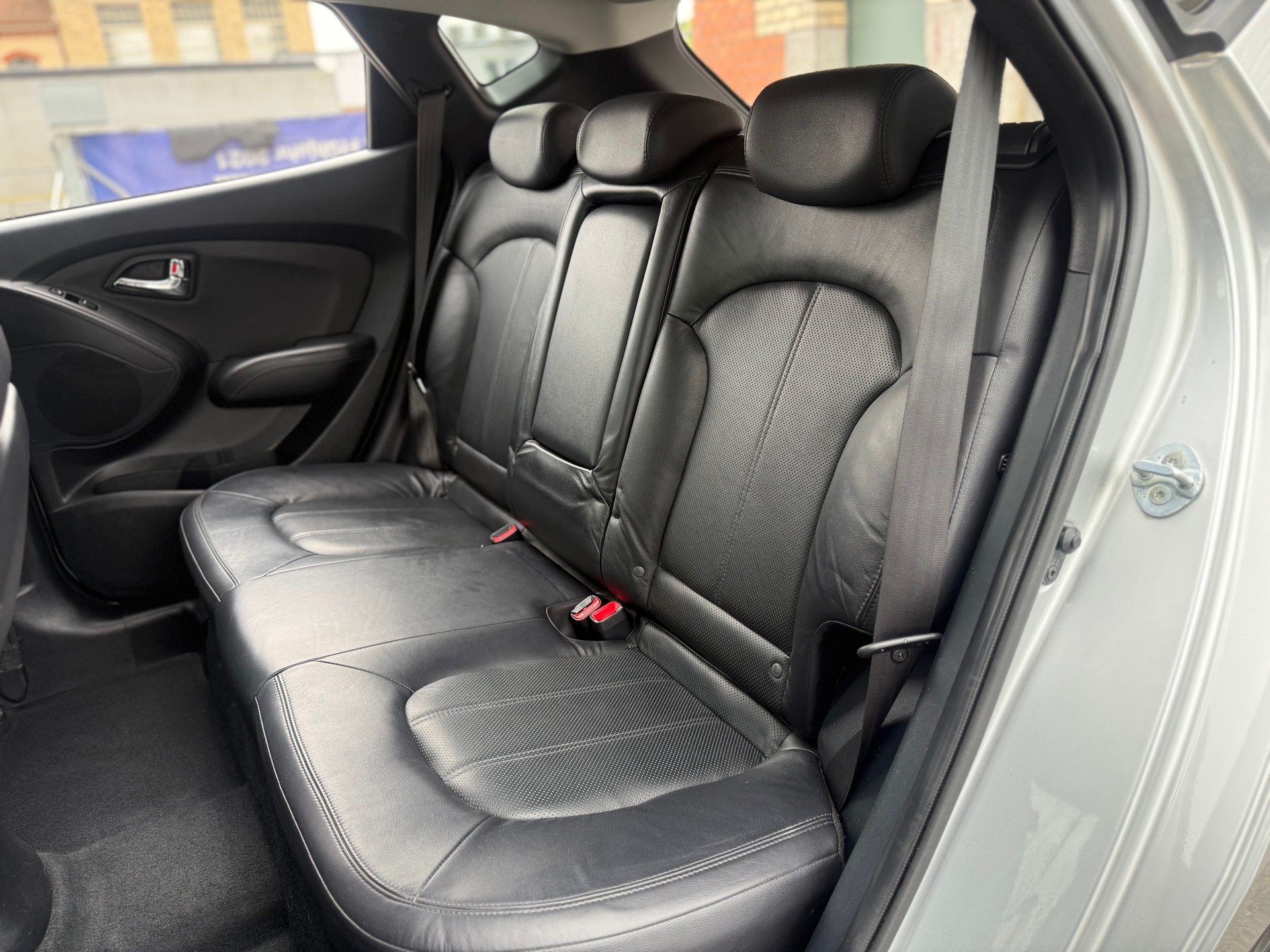 HYUNDAI iX 35 2.0 CRDi Style 4WD-image-10