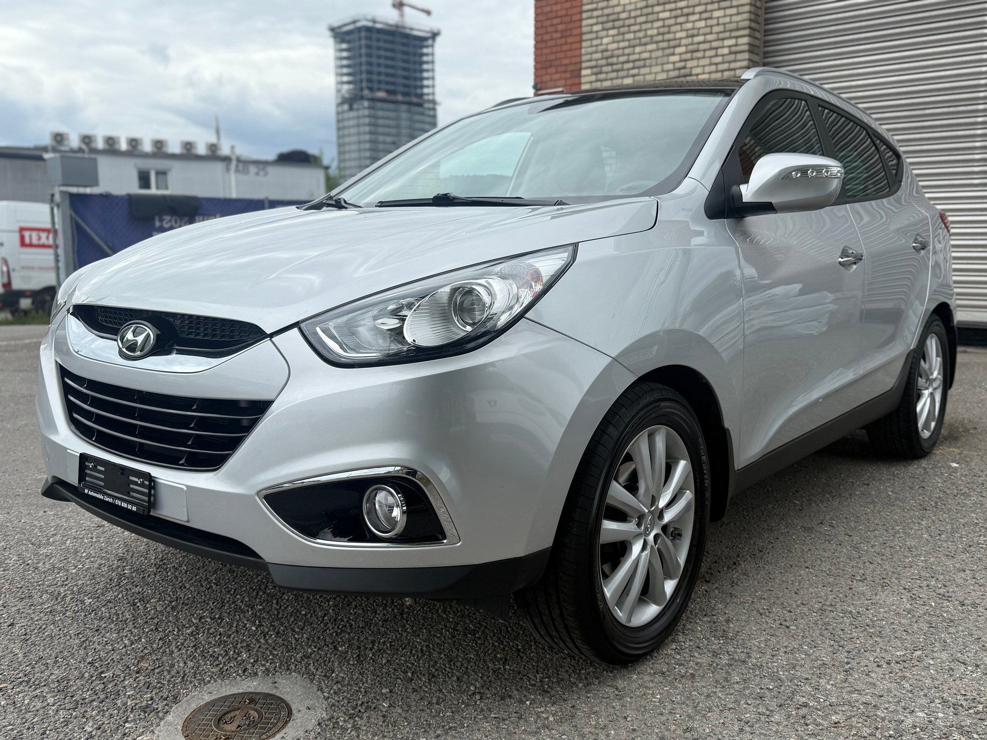 HYUNDAI iX 35 2.0 CRDi Style 4WD-image-2