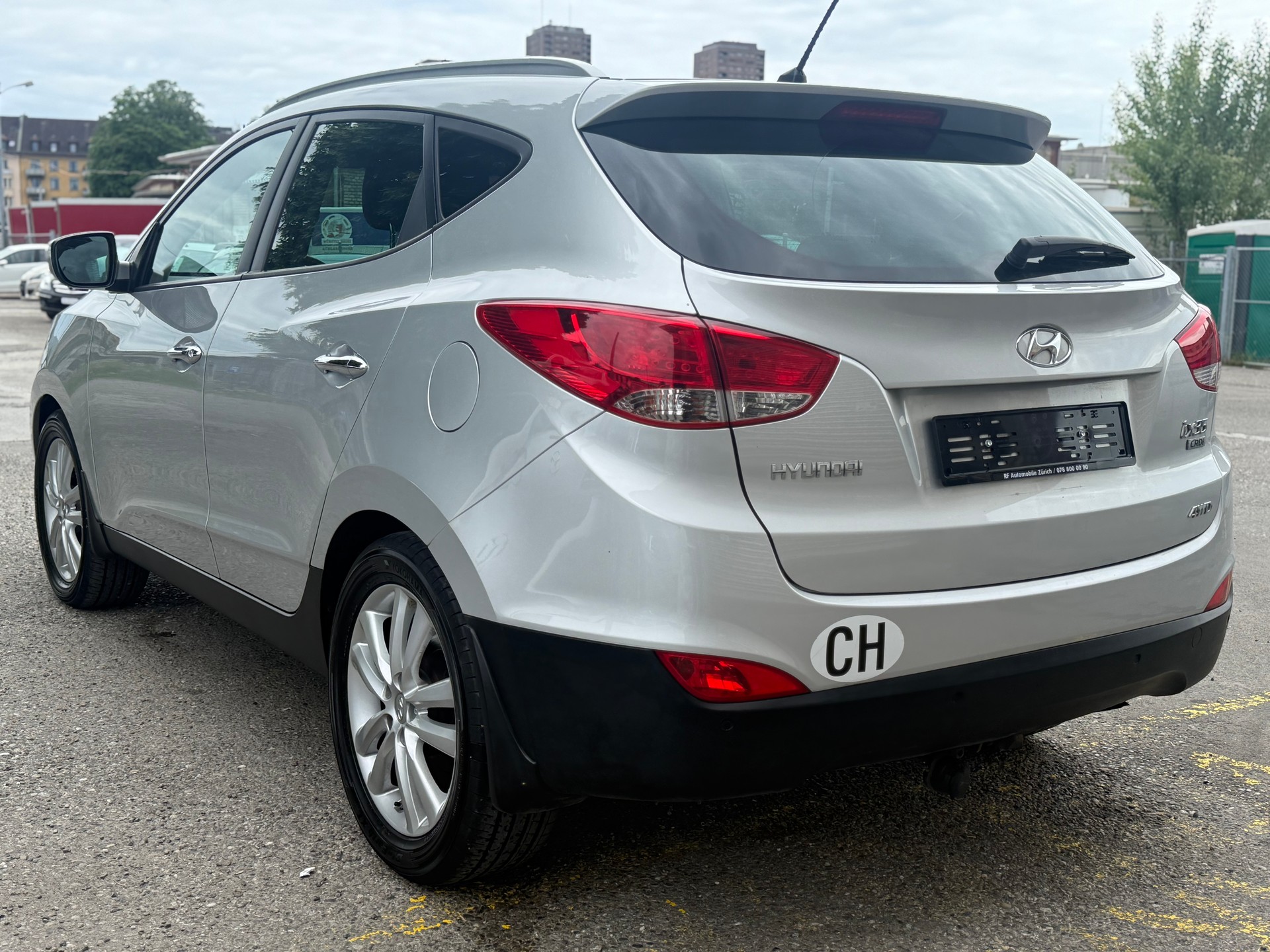 HYUNDAI iX 35 2.0 CRDi Style 4WD-image-6