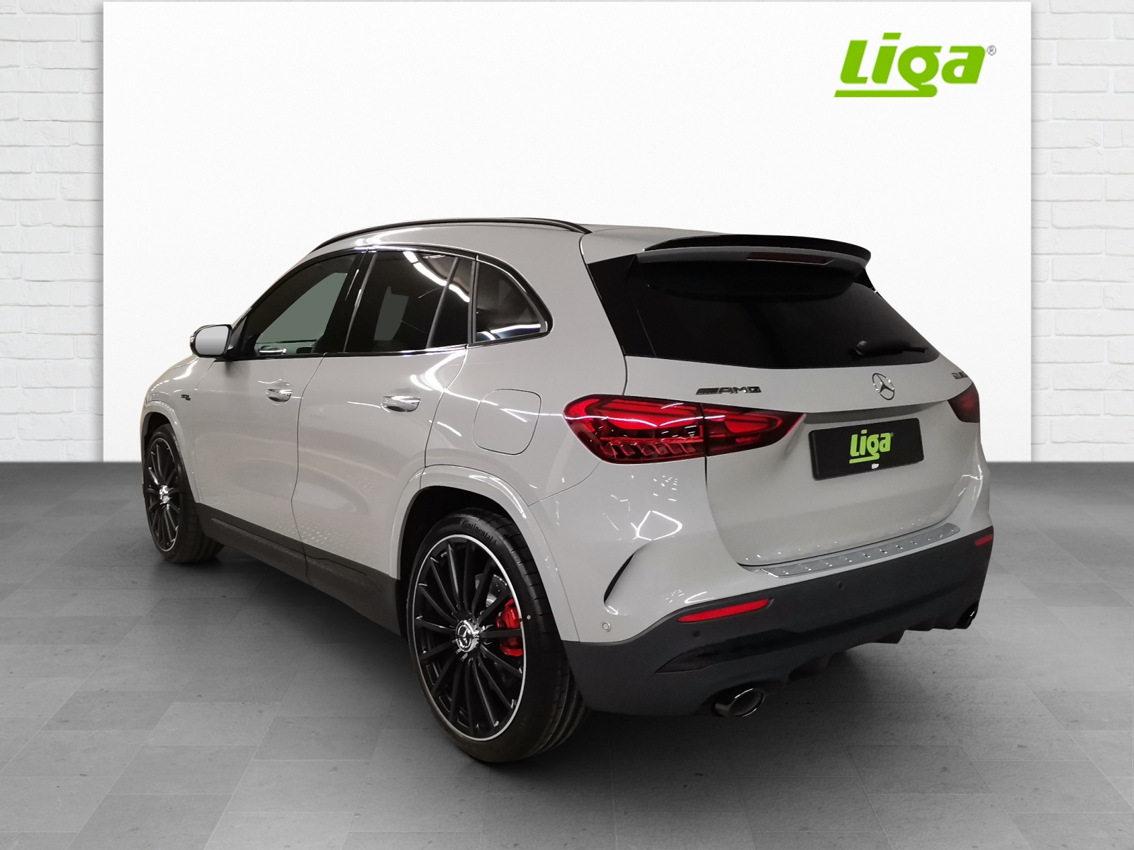 MERCEDES-BENZ AMG GLA 35 4Matic-image-3