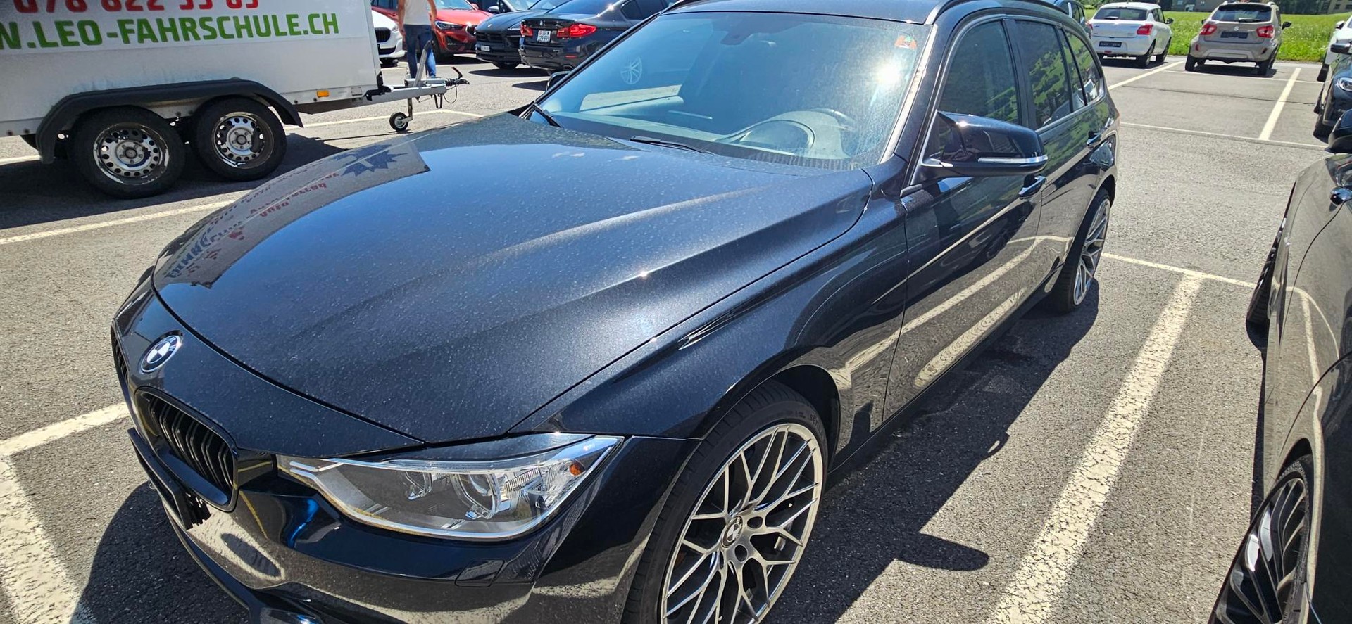 BMW 318d Touring-image-0