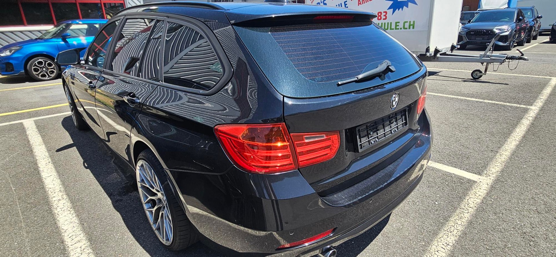 BMW 318d Touring-image-5